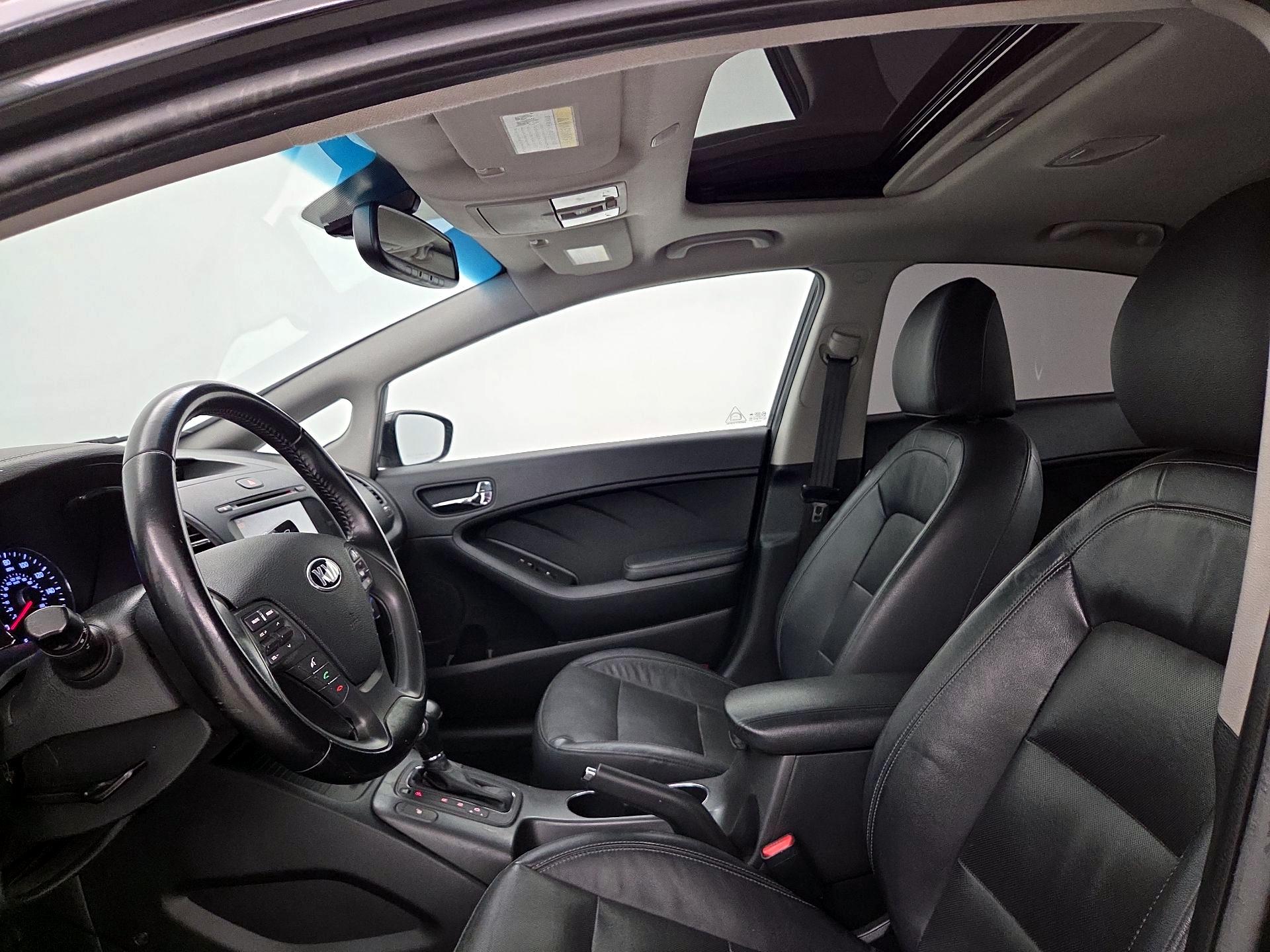 Thumbnail: 2016 Kia Forte - 20