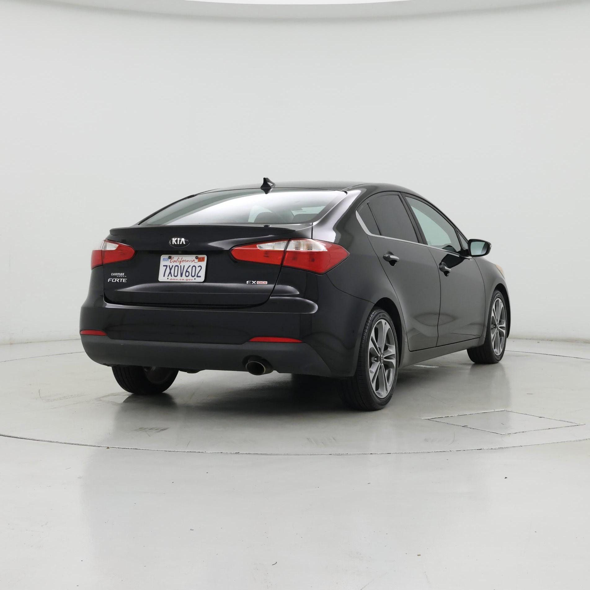 Thumbnail: 2016 Kia Forte - 8