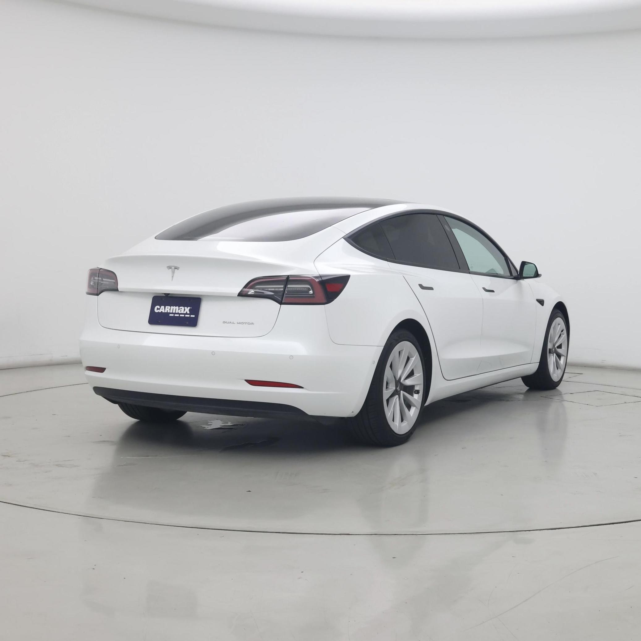 Thumbnail: 2022 Tesla Model 3 - 8