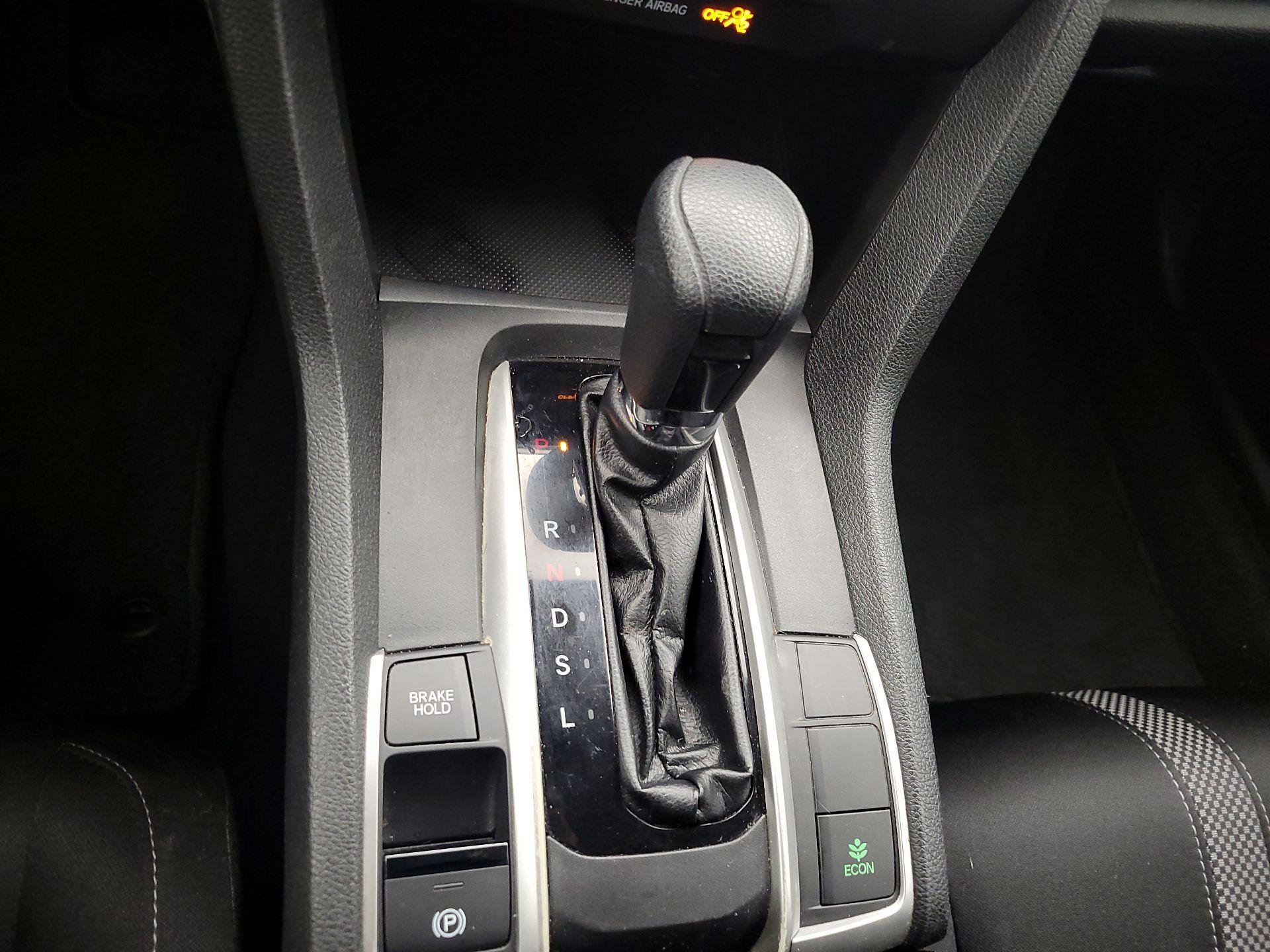 Thumbnail: 2019 Honda Civic - 17