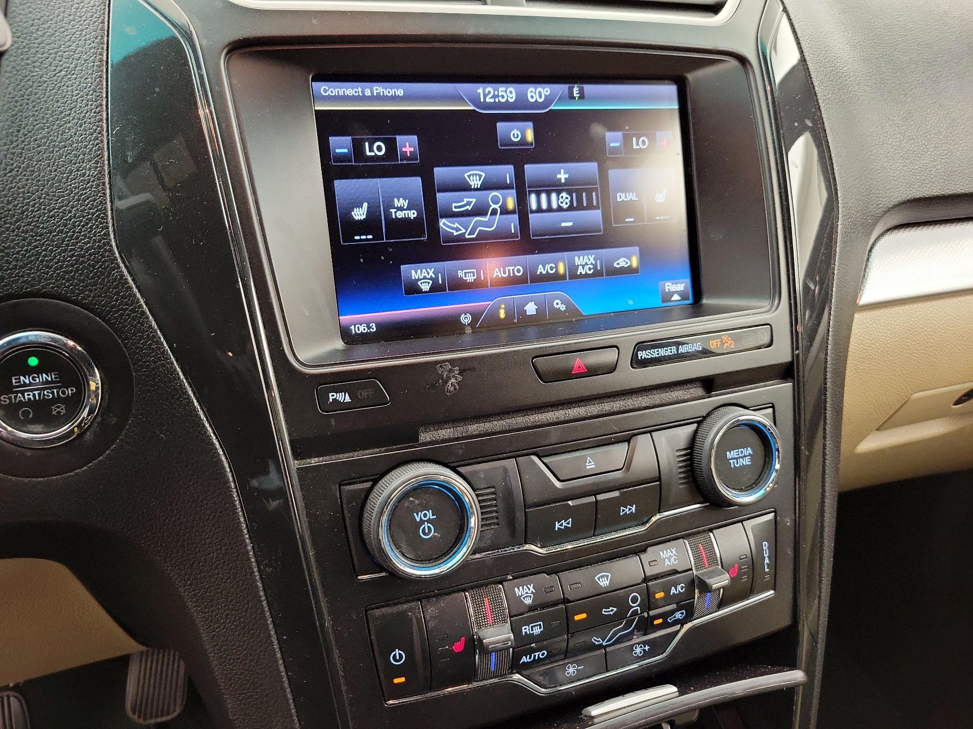 Thumbnail: 2016 Ford Explorer - 17