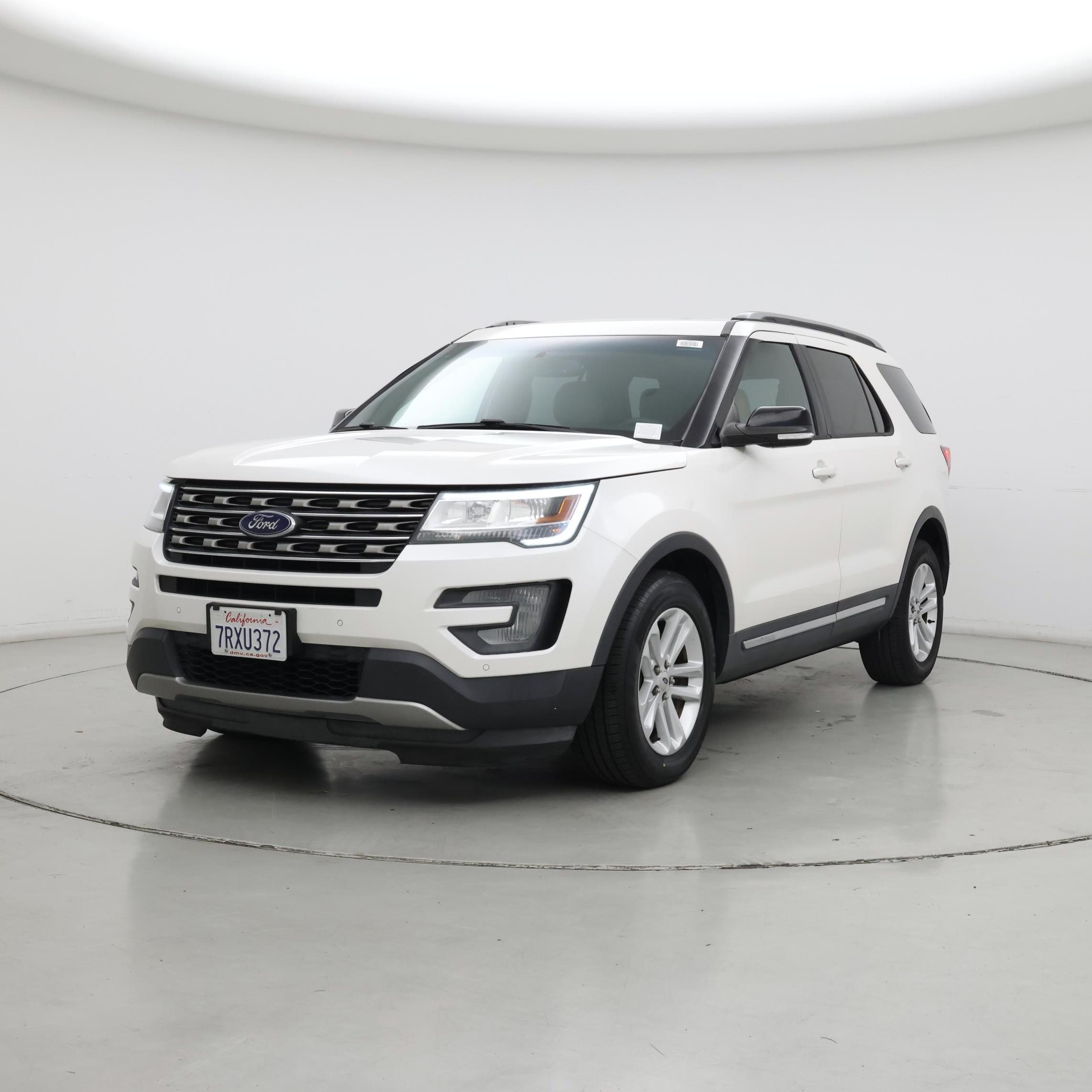 Thumbnail: 2016 Ford Explorer - 4