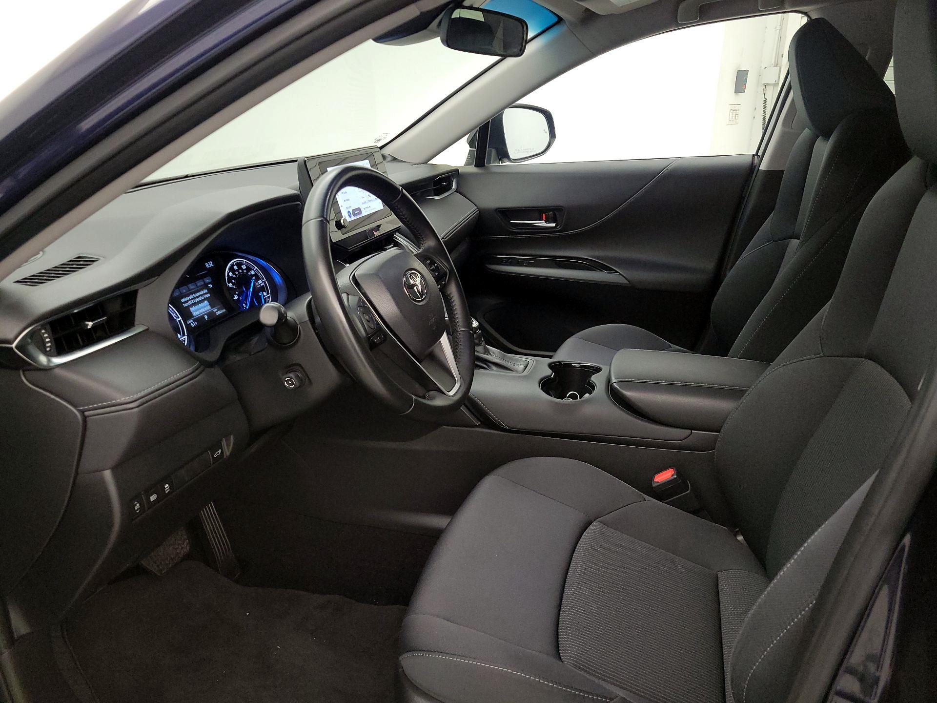 Thumbnail: 2023 Toyota Venza - 11