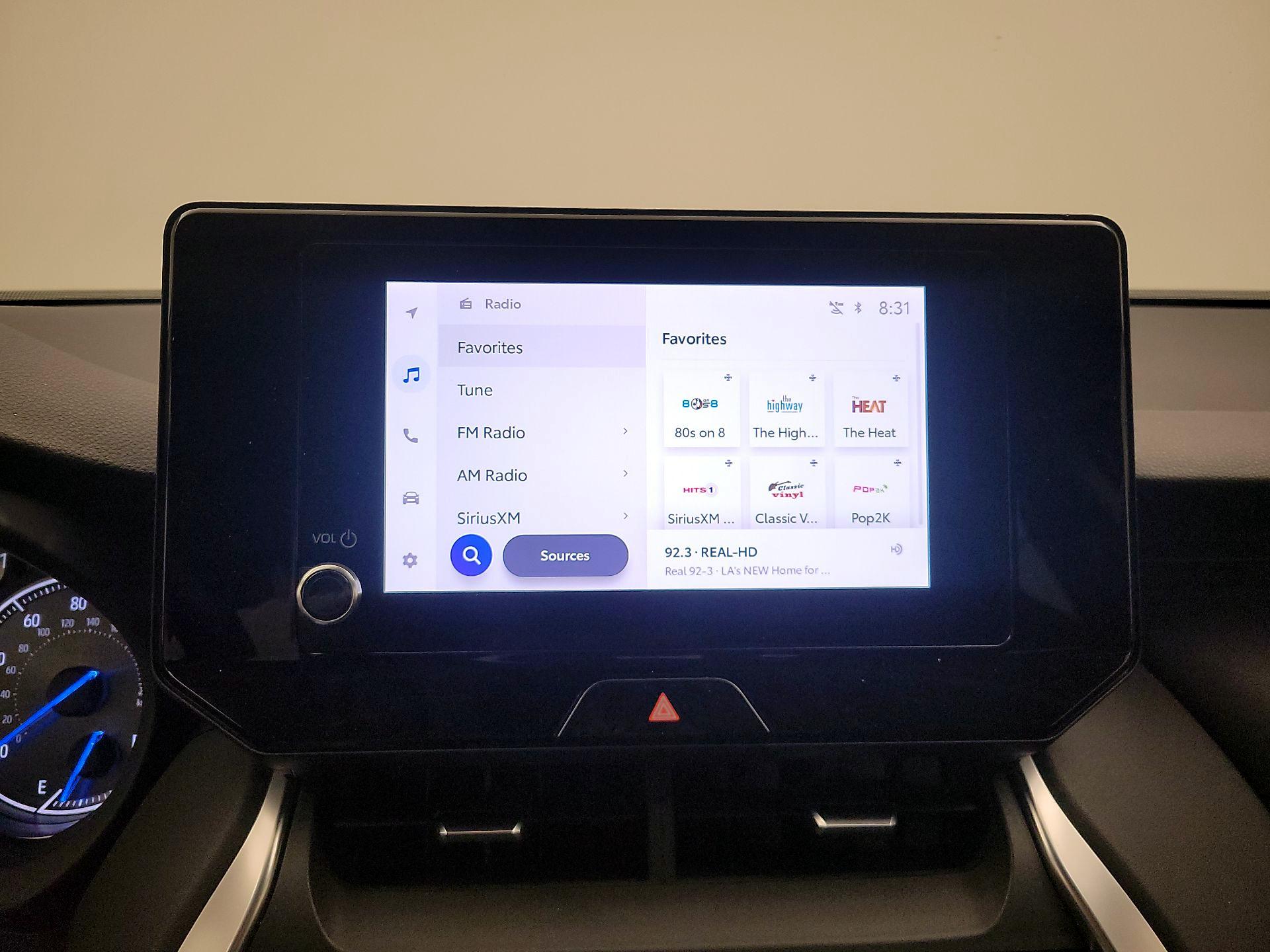 Thumbnail: 2023 Toyota Venza - 16