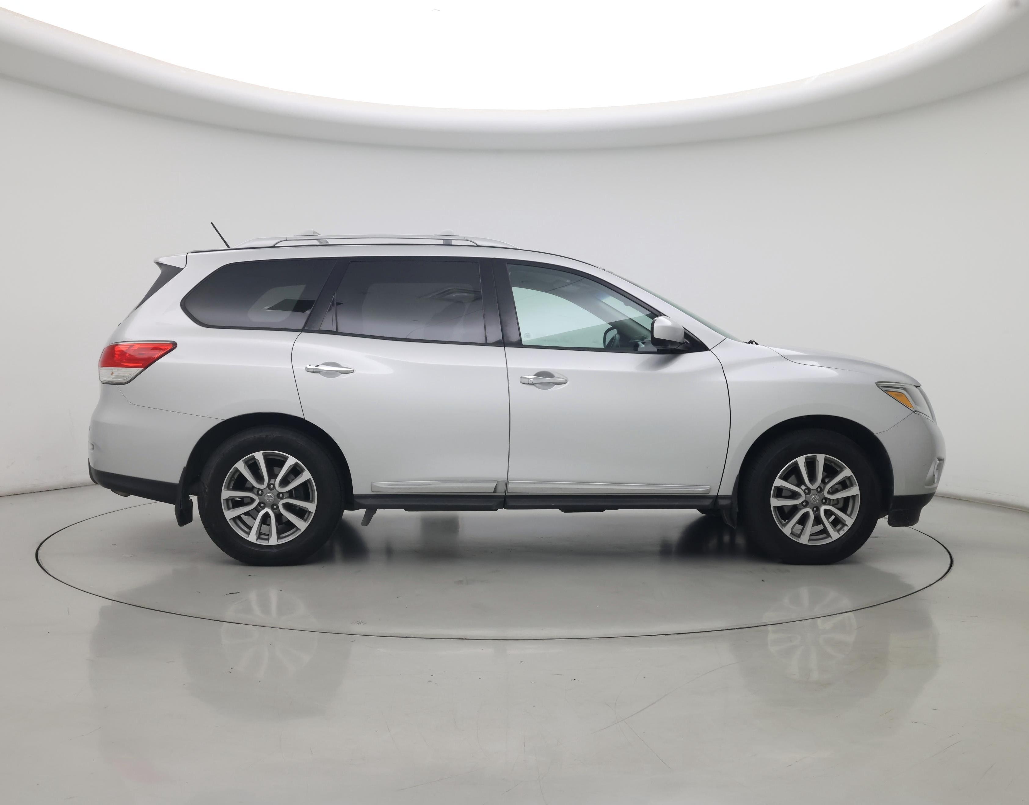 Thumbnail: 2016 Nissan Pathfinder - 7