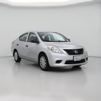 Gray 2014 Nissan Versa SV