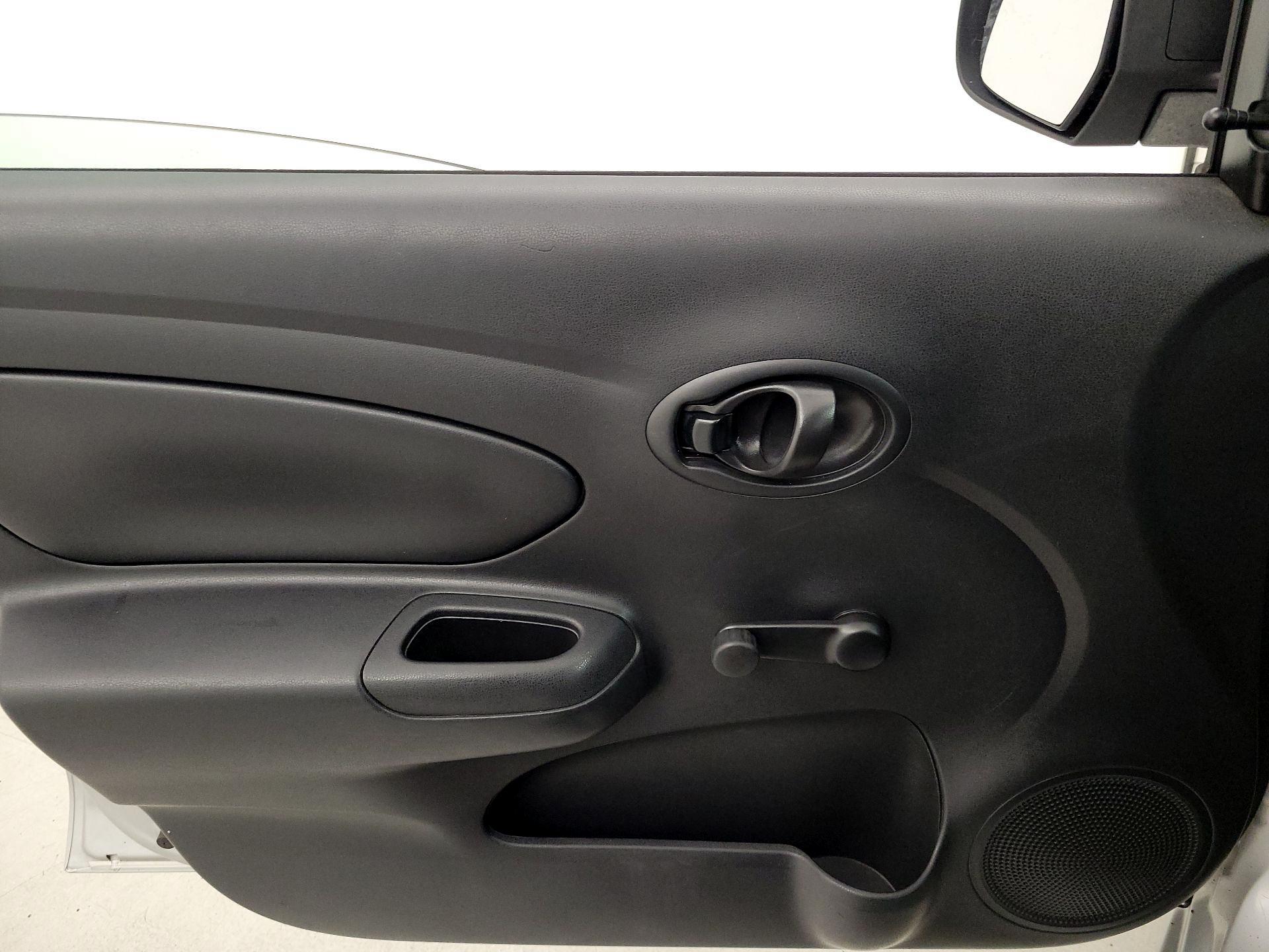 Thumbnail: 2014 Nissan Versa - 12