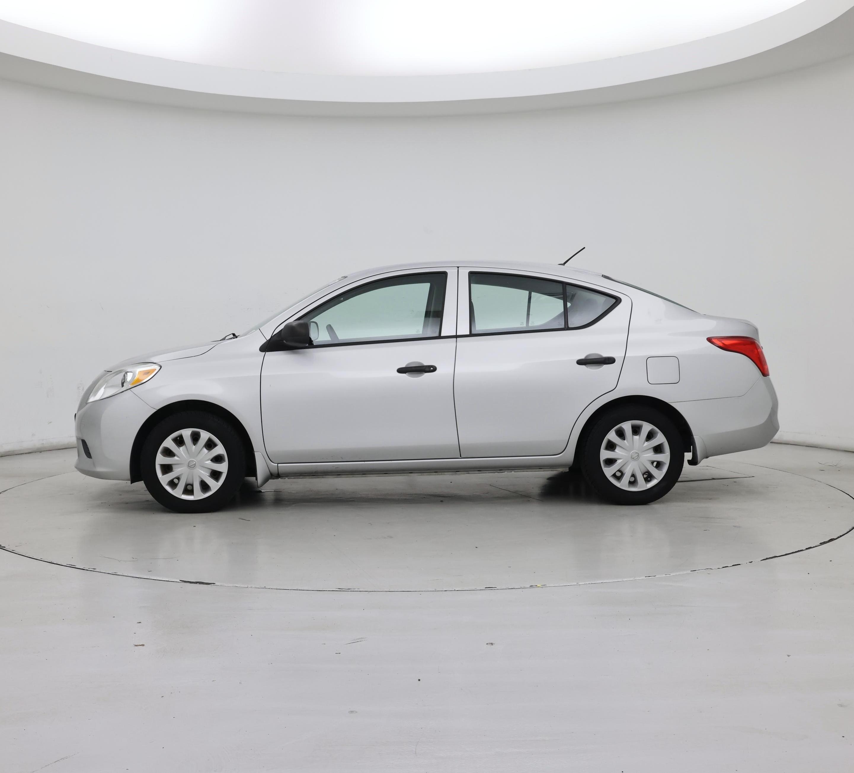 Thumbnail: 2014 Nissan Versa - 3
