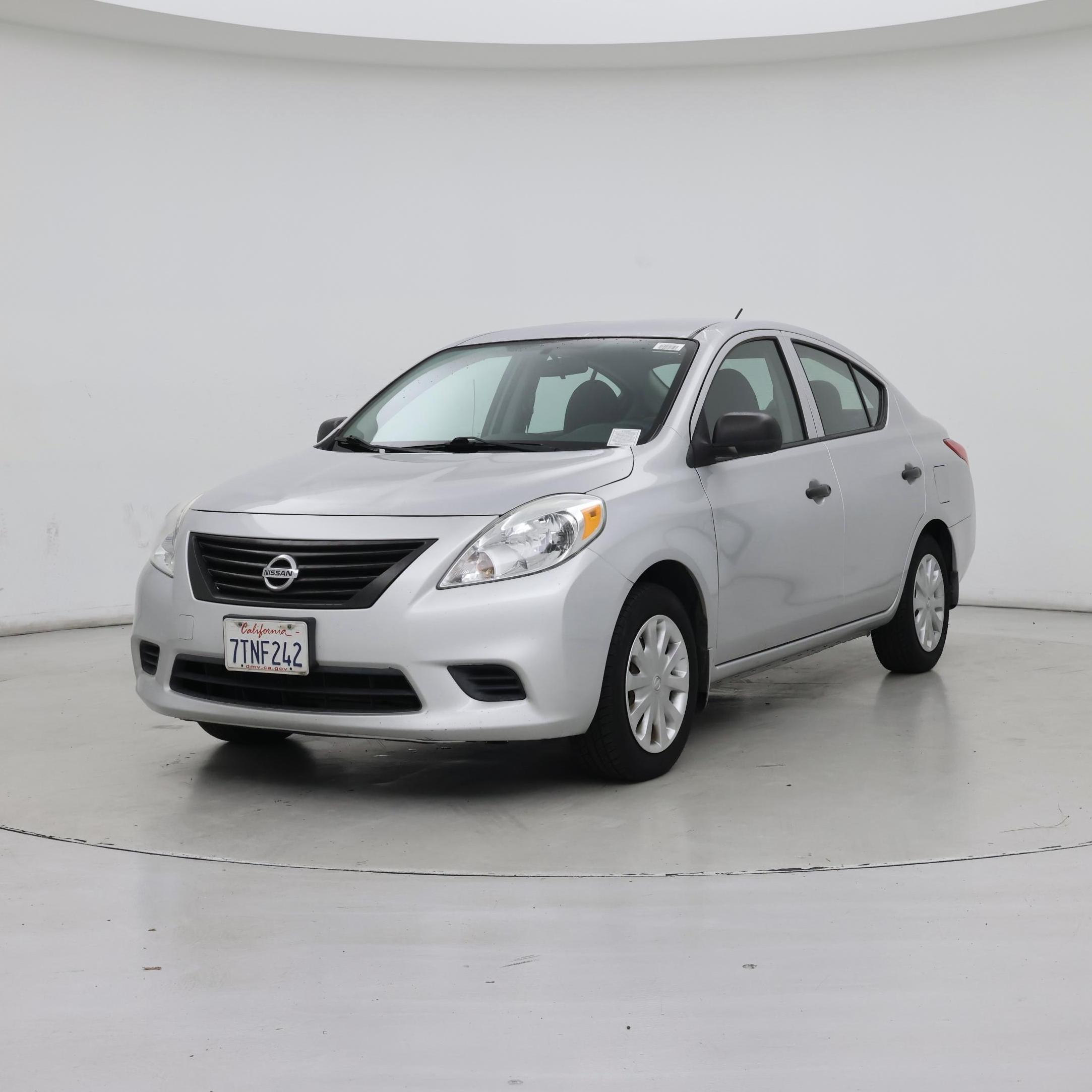 Thumbnail: 2014 Nissan Versa - 4