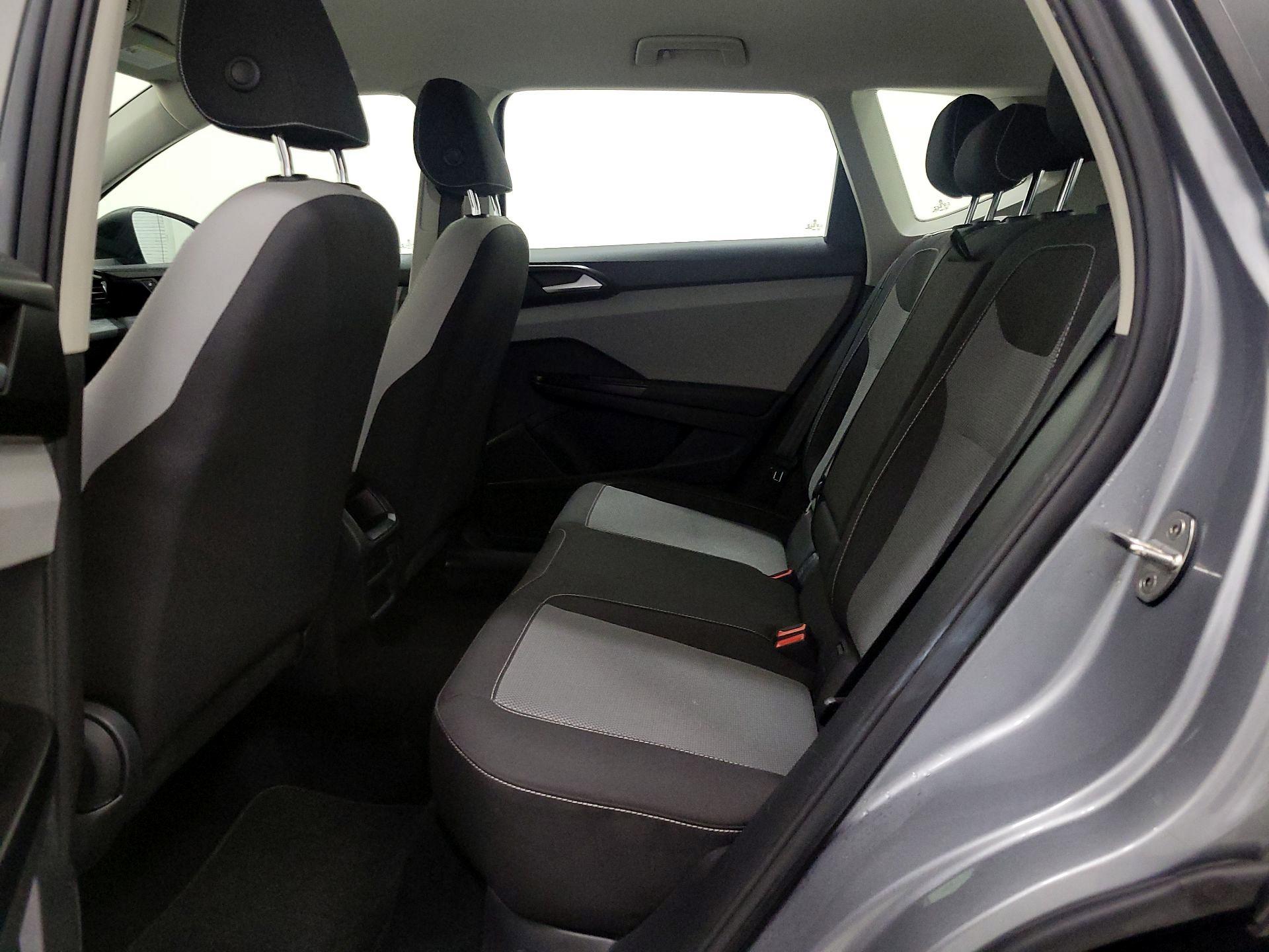 Thumbnail: 2022 Volkswagen Taos - 19