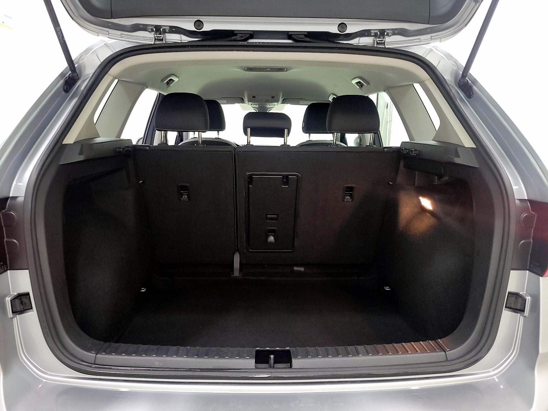 Thumbnail: 2022 Volkswagen Taos - 20