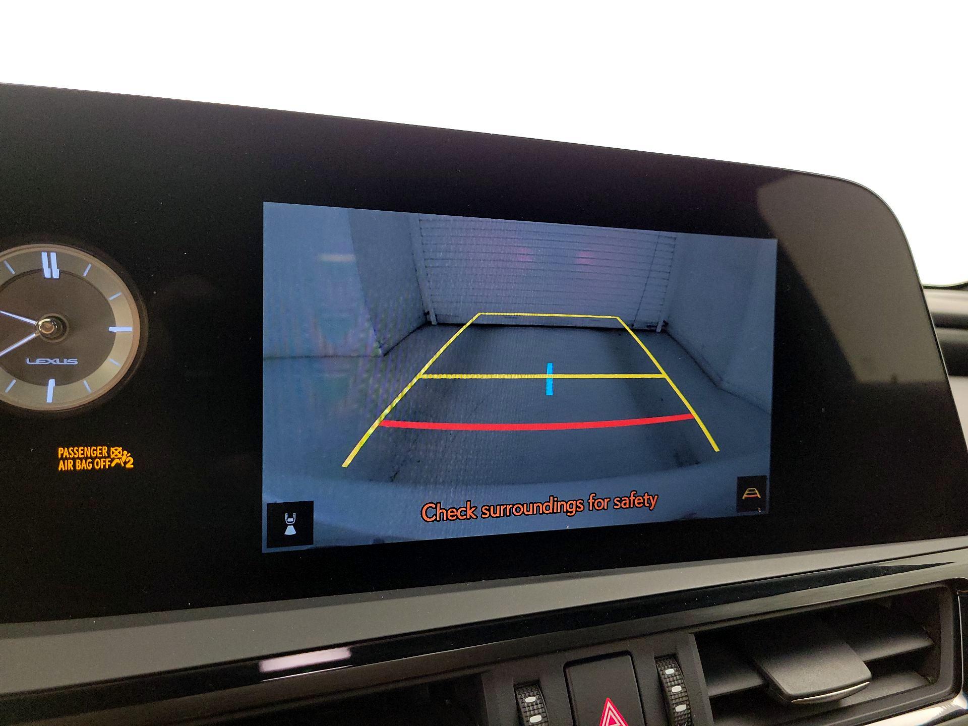 Thumbnail: 2023 Lexus ES - 14