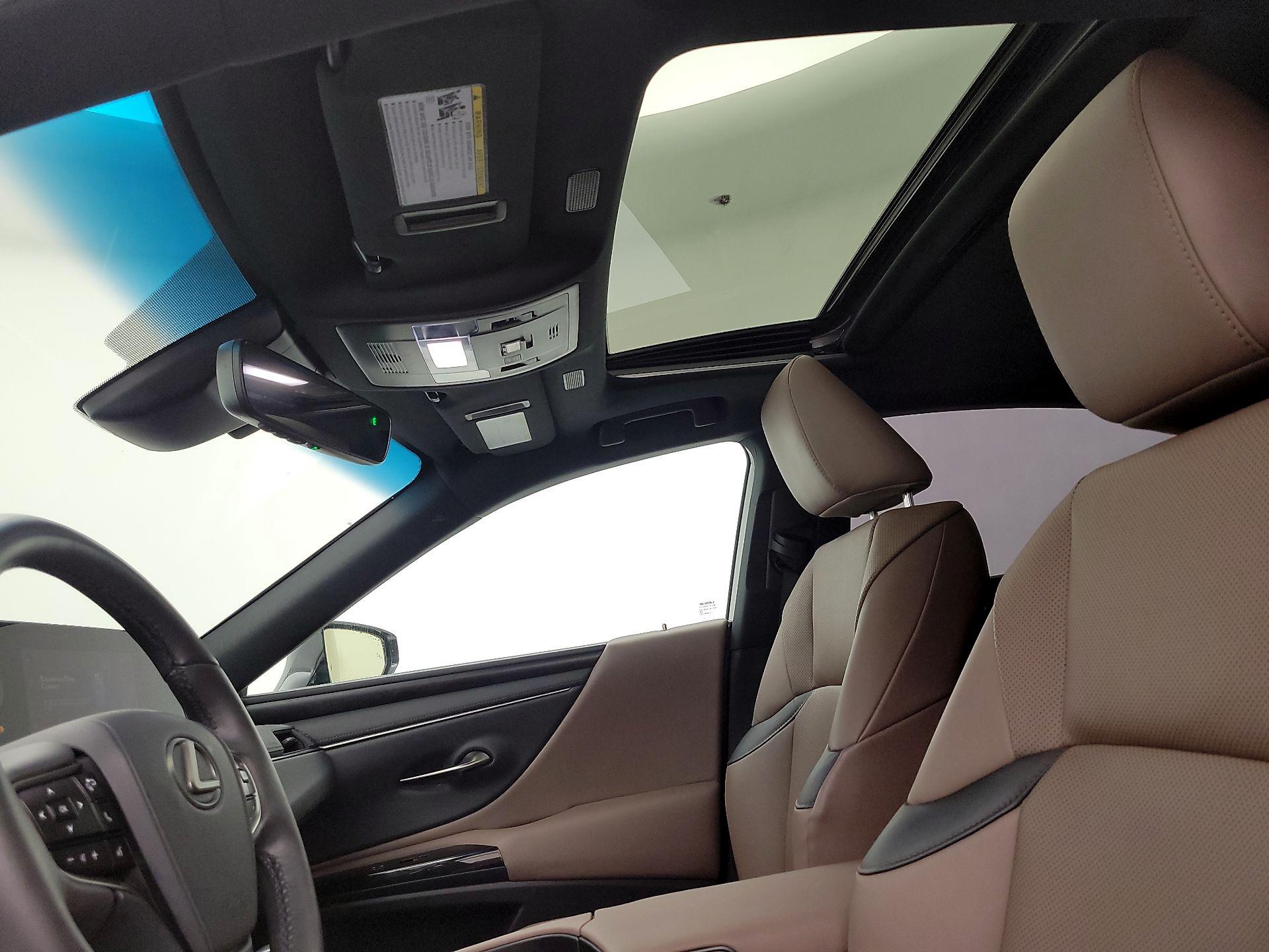 Thumbnail: 2023 Lexus ES - 19