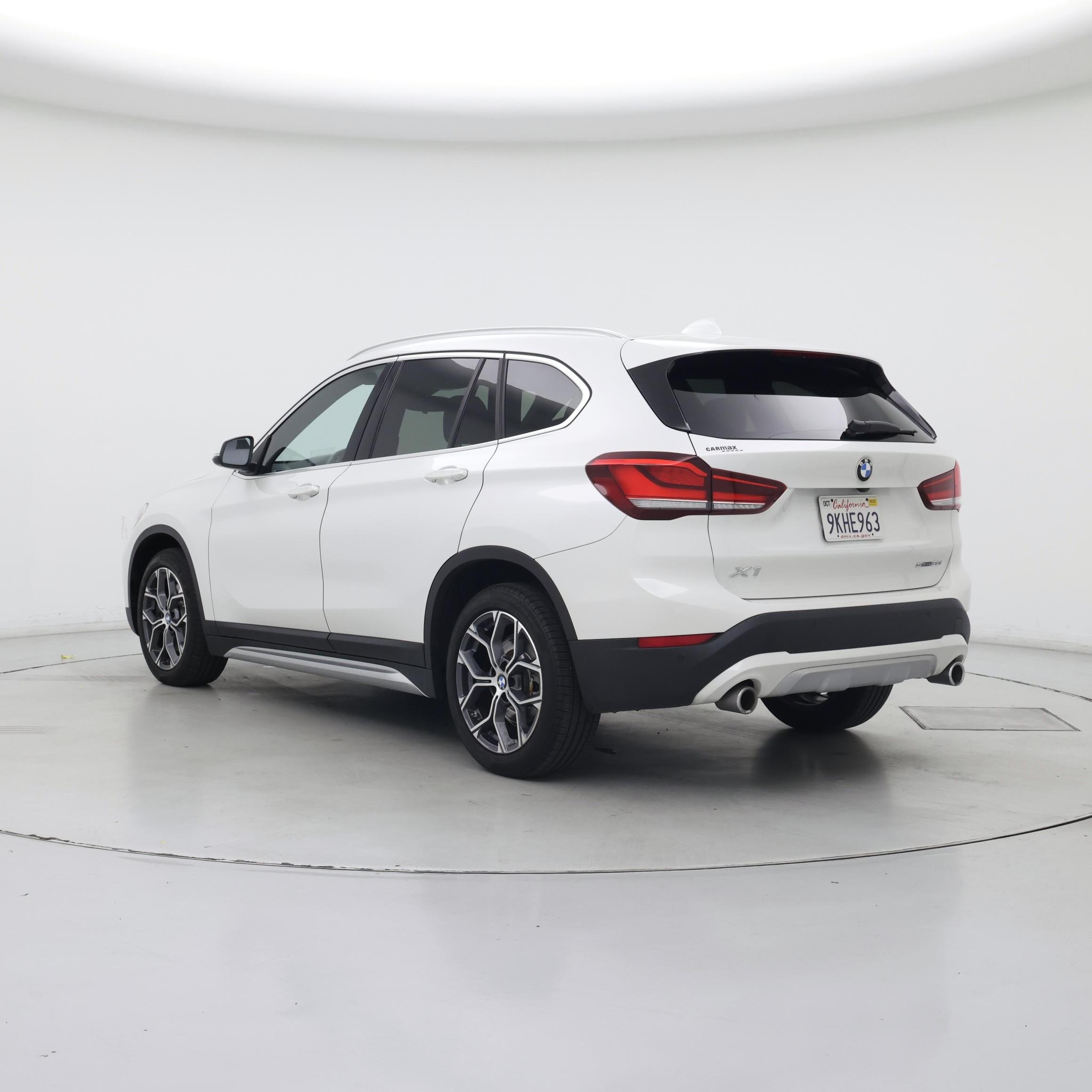 Thumbnail: 2021 BMW X1 - 2