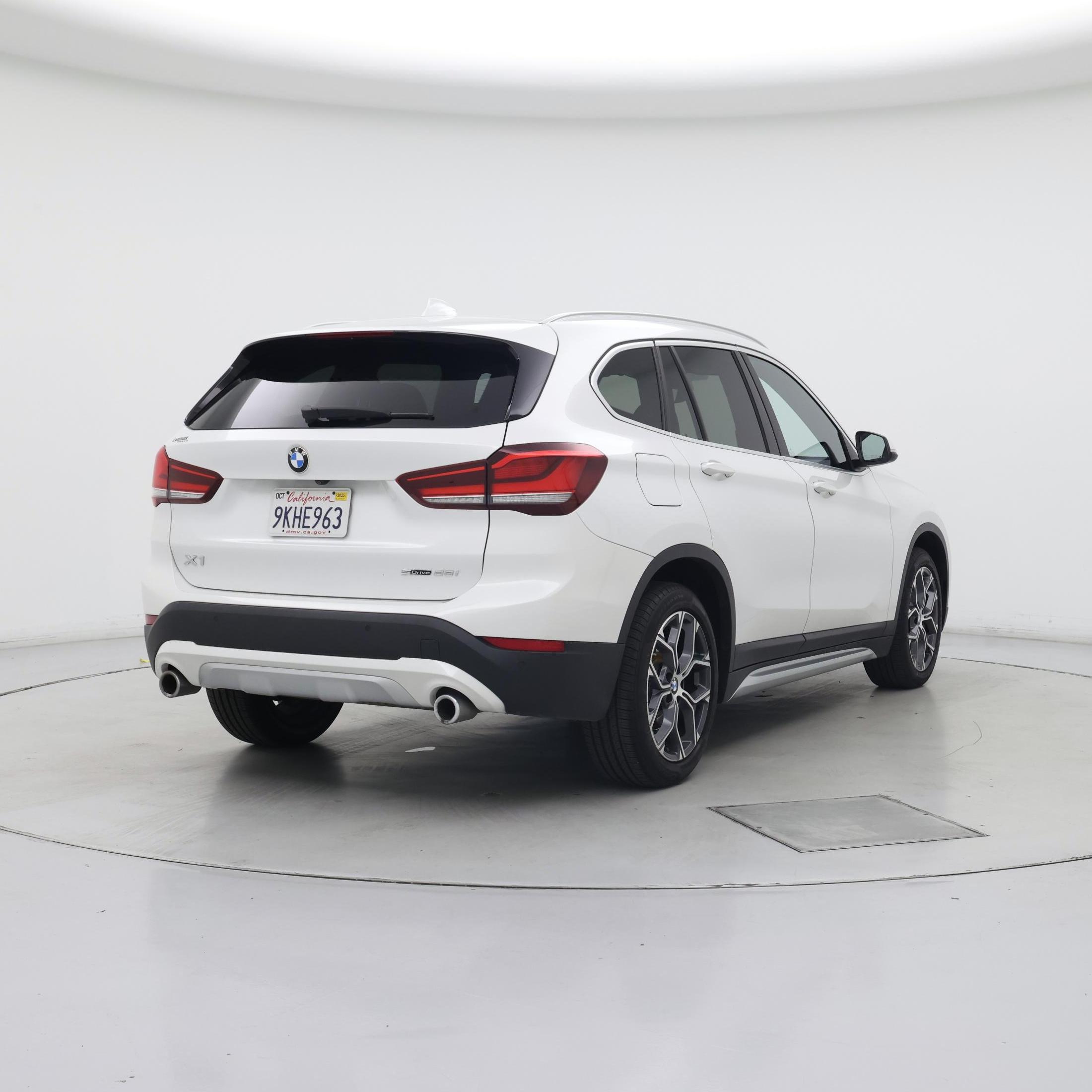 Thumbnail: 2021 BMW X1 - 8