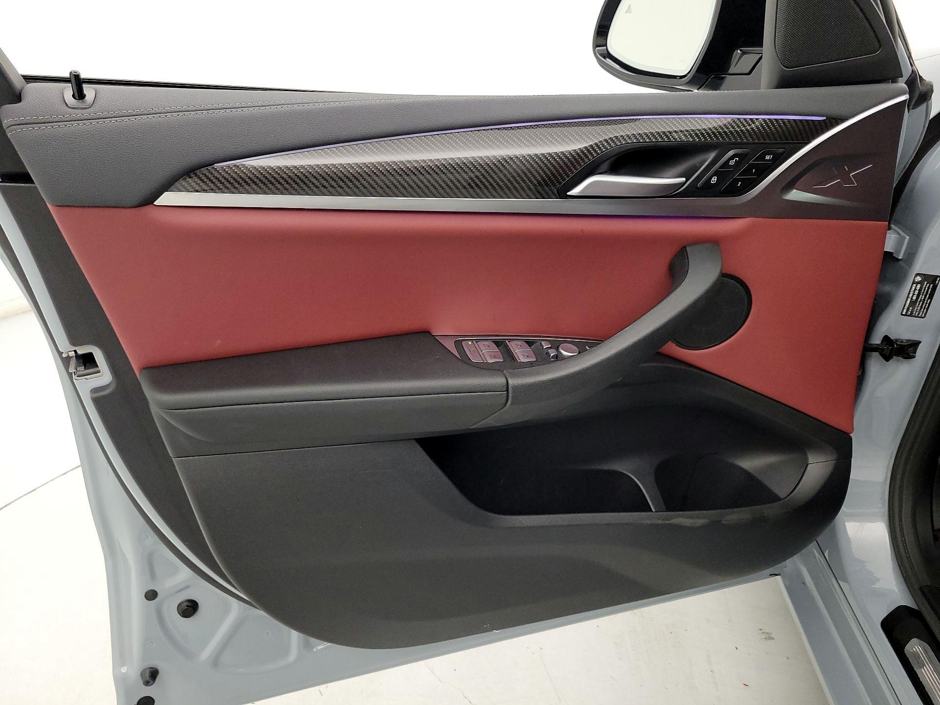 Thumbnail: 2024 BMW X4 - 12