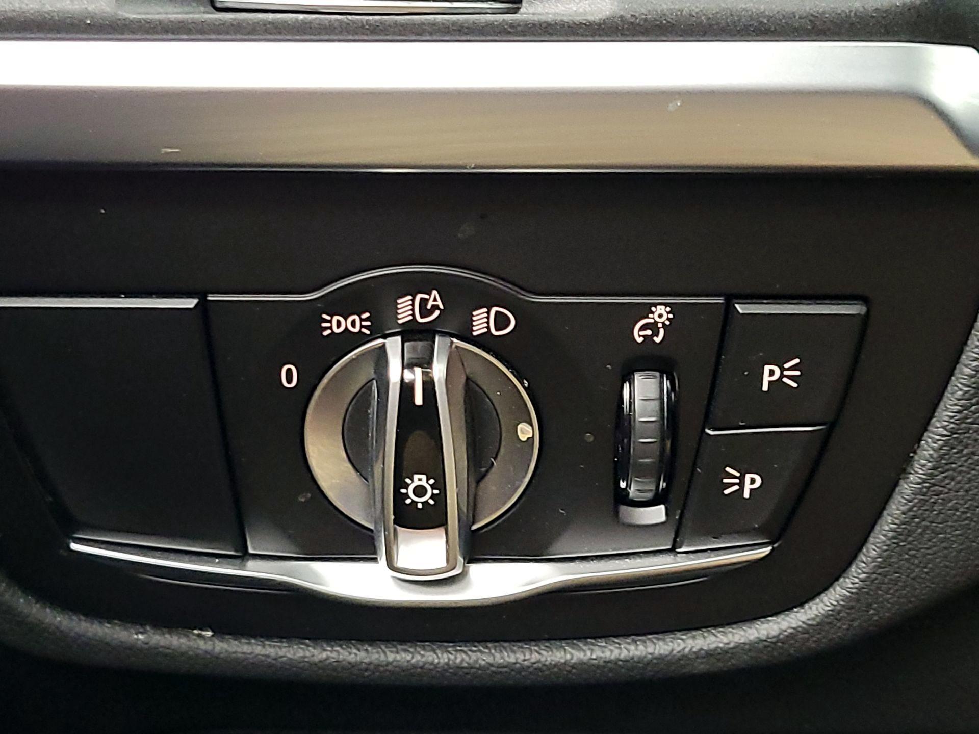 Thumbnail: 2024 BMW X4 - 13