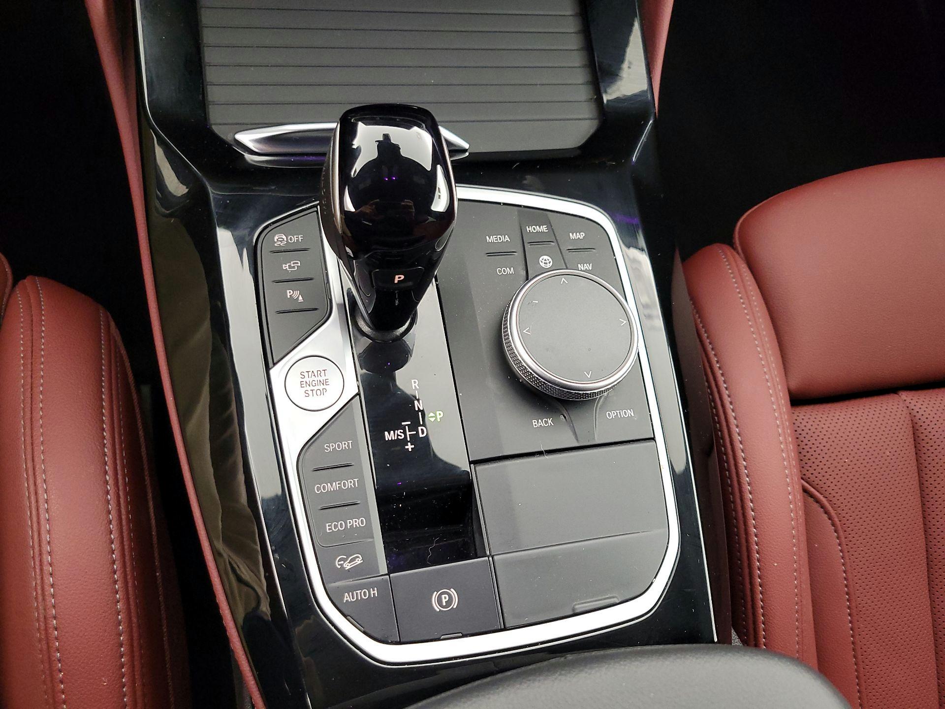 Thumbnail: 2024 BMW X4 - 18