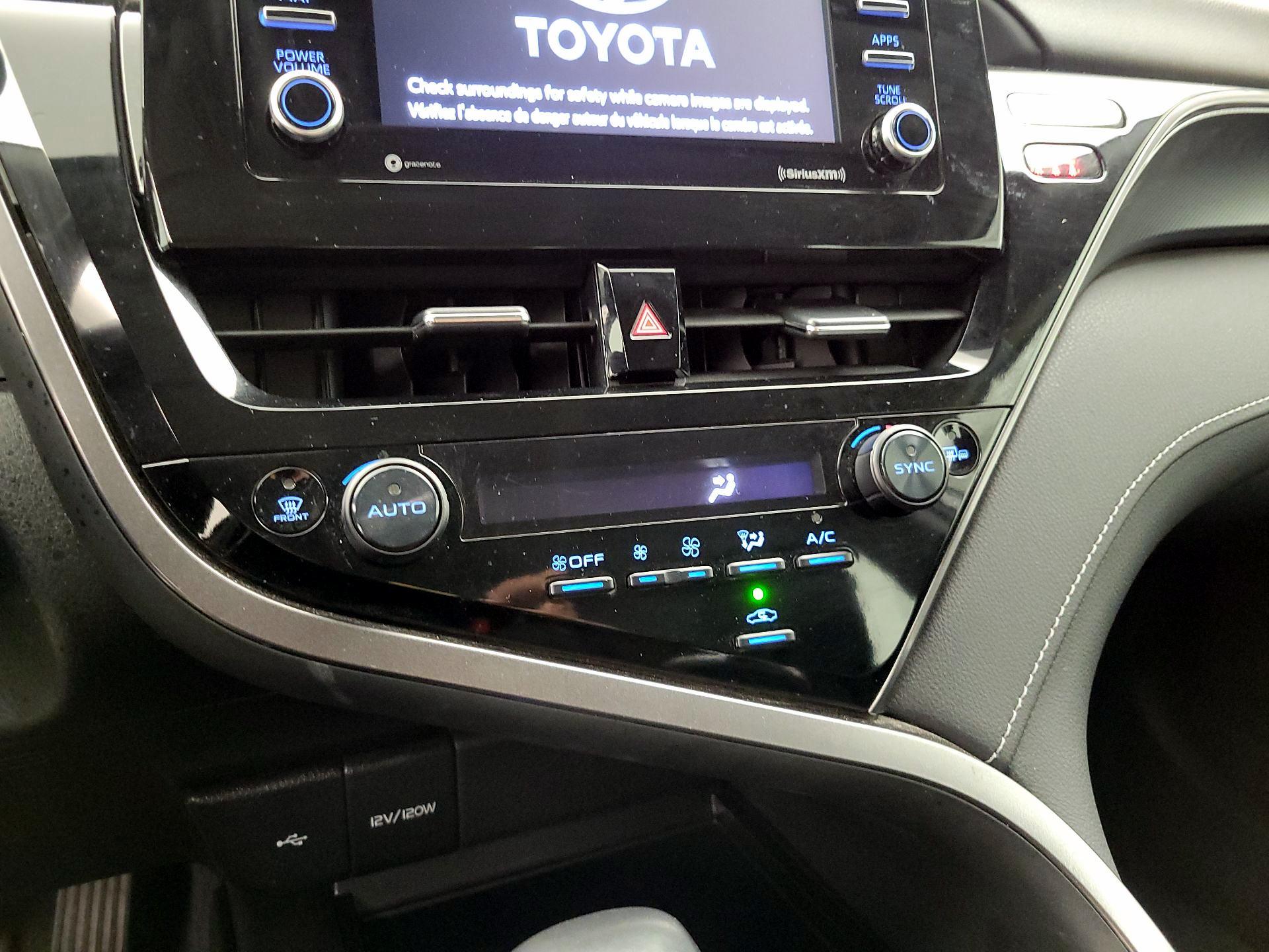 Thumbnail: 2022 Toyota Camry - 16