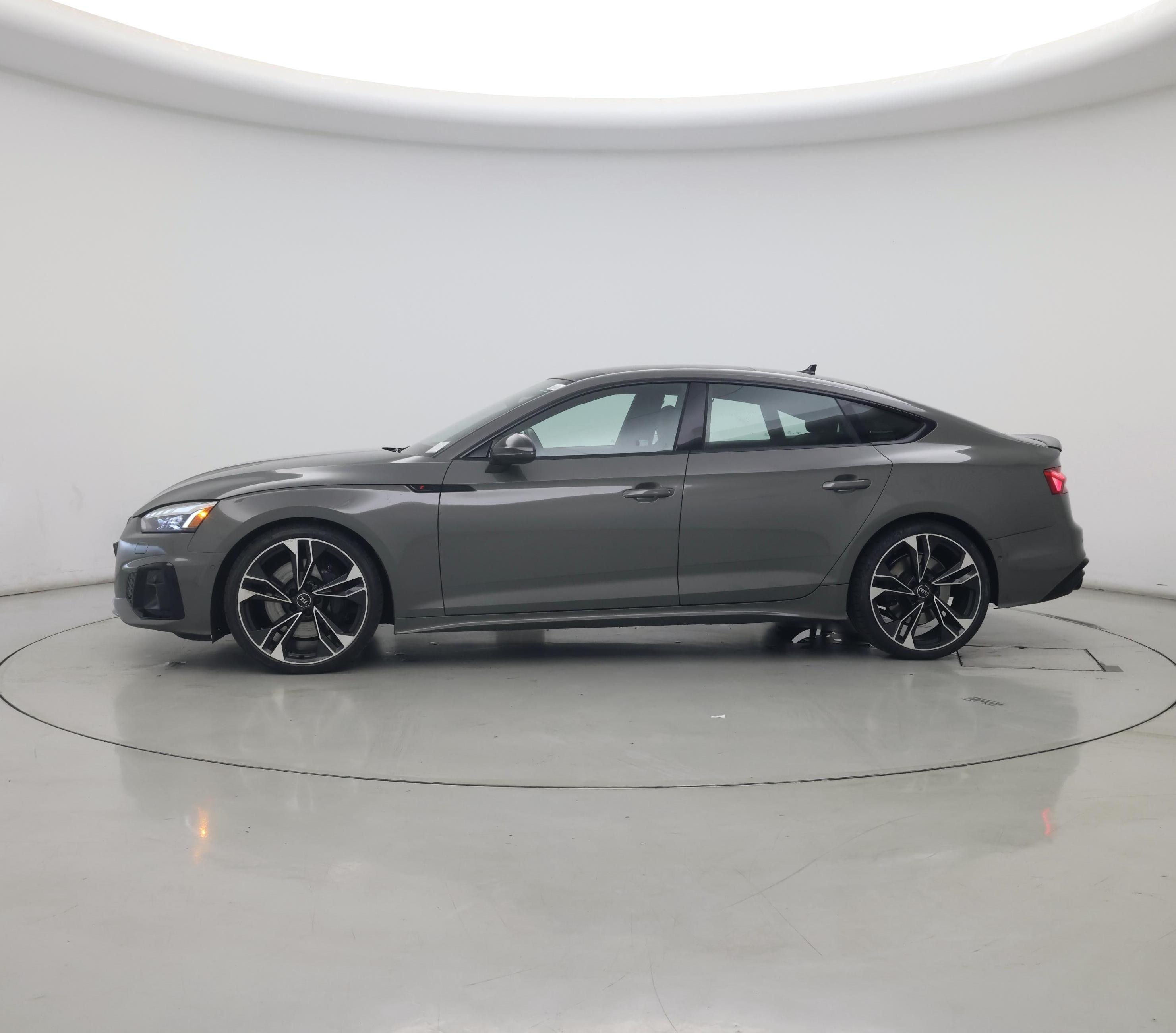Thumbnail: 2023 Audi S5 - 3