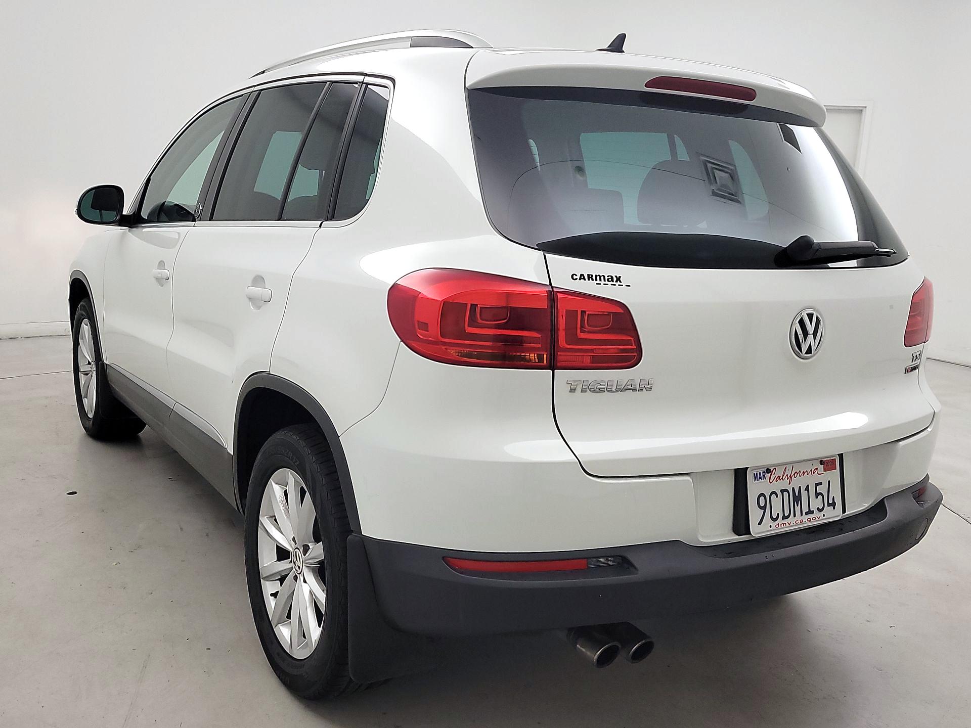 Thumbnail: 2017 Volkswagen Tiguan - 7