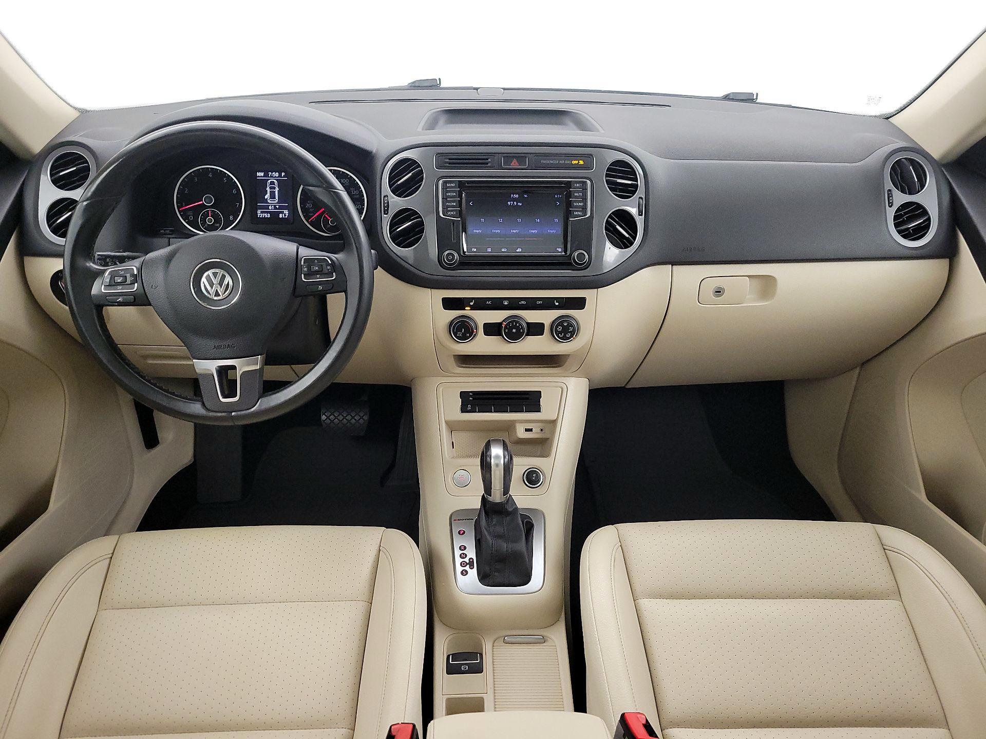 Thumbnail: 2017 Volkswagen Tiguan - 8