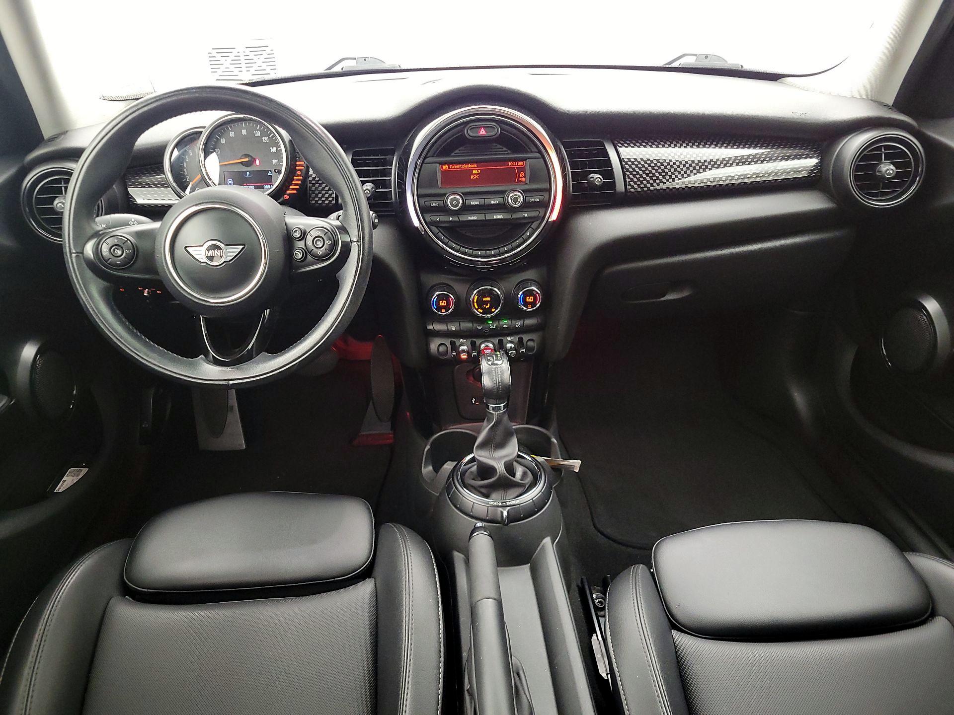 Thumbnail: 2016 MINI Cooper Hardtop - 9