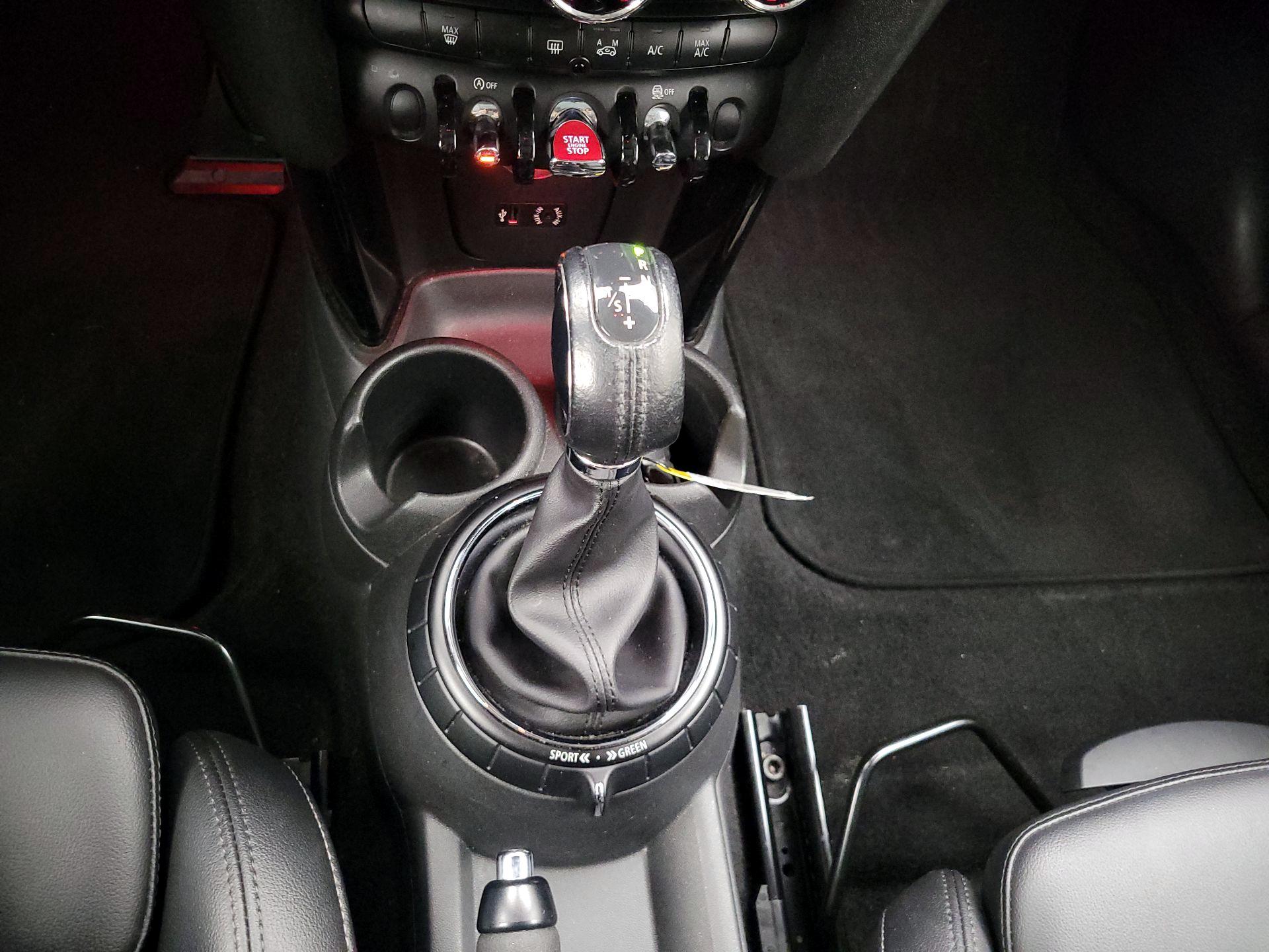 Thumbnail: 2016 MINI Cooper Hardtop - 16