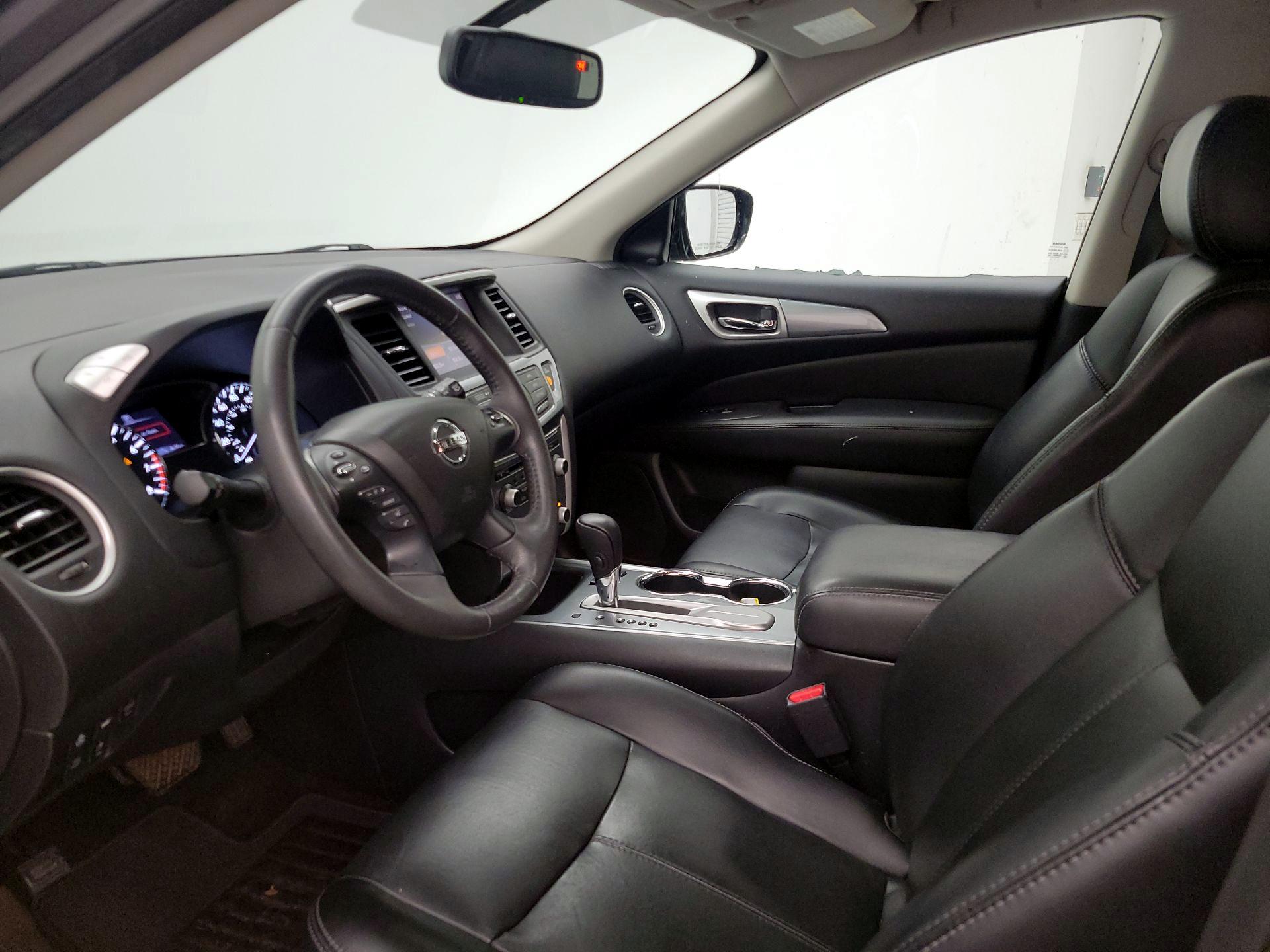 Thumbnail: 2017 Nissan Pathfinder - 11