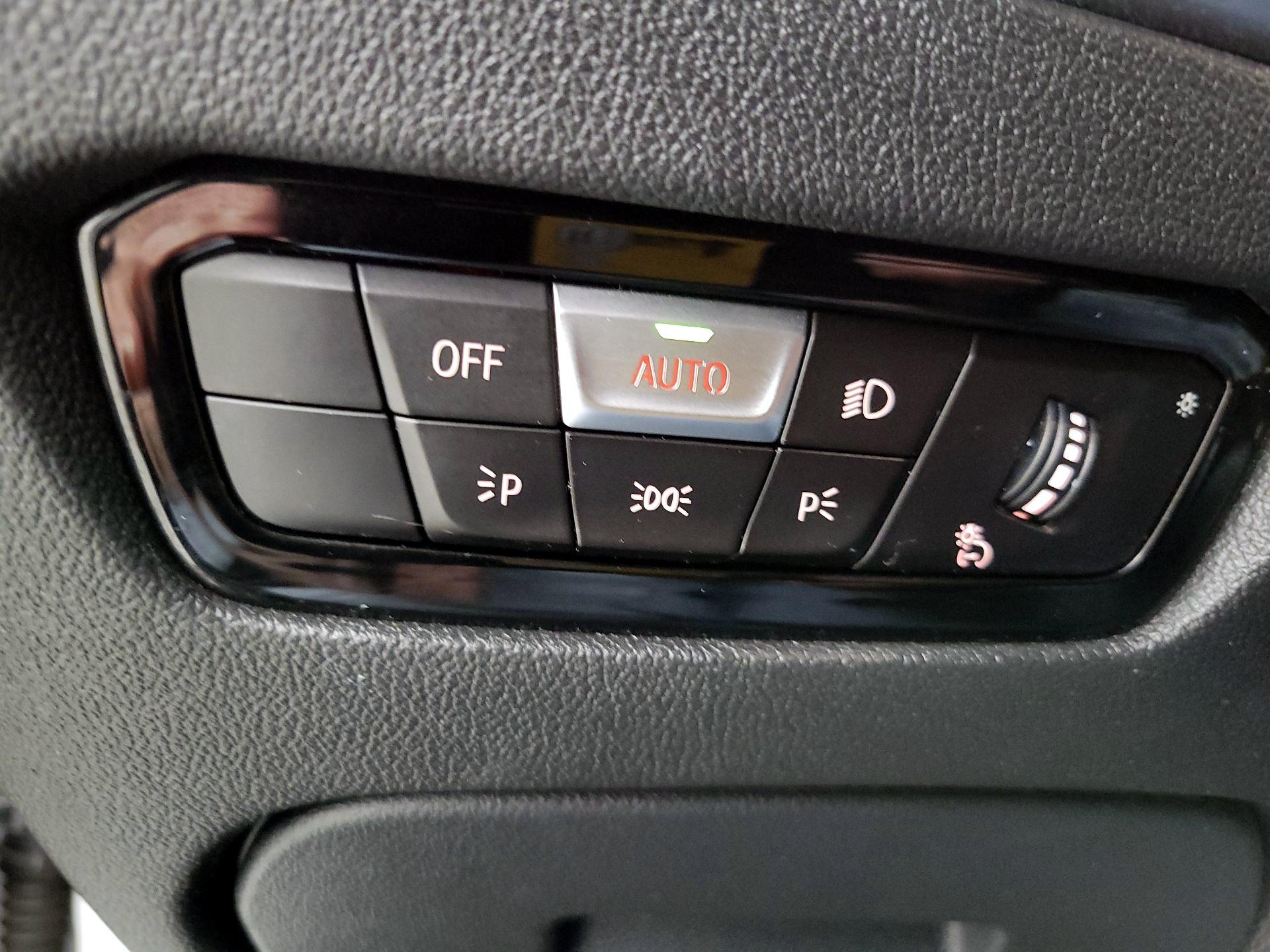 Thumbnail: 2021 BMW 3 Series - 13