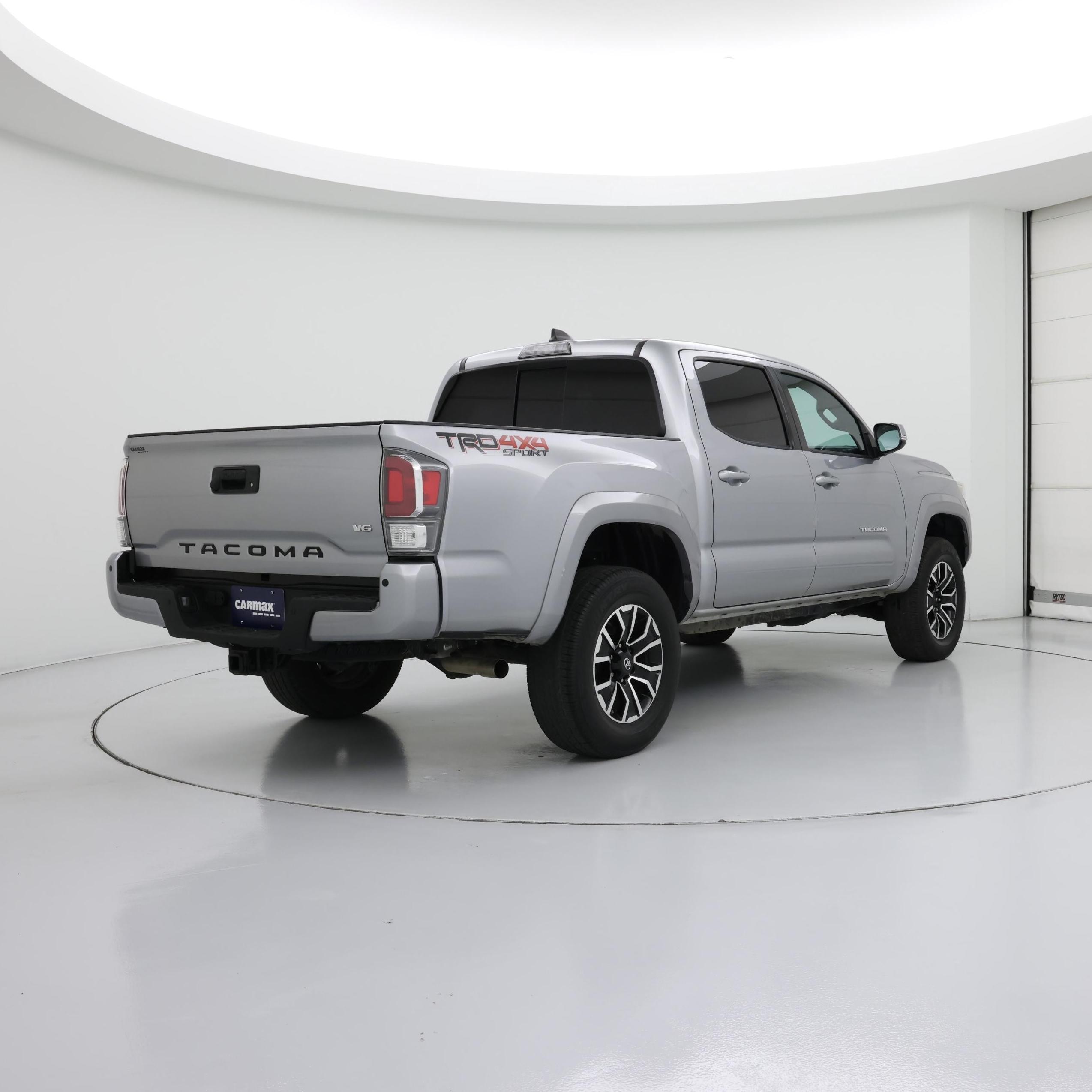 Thumbnail: 2020 Toyota Tacoma - 8