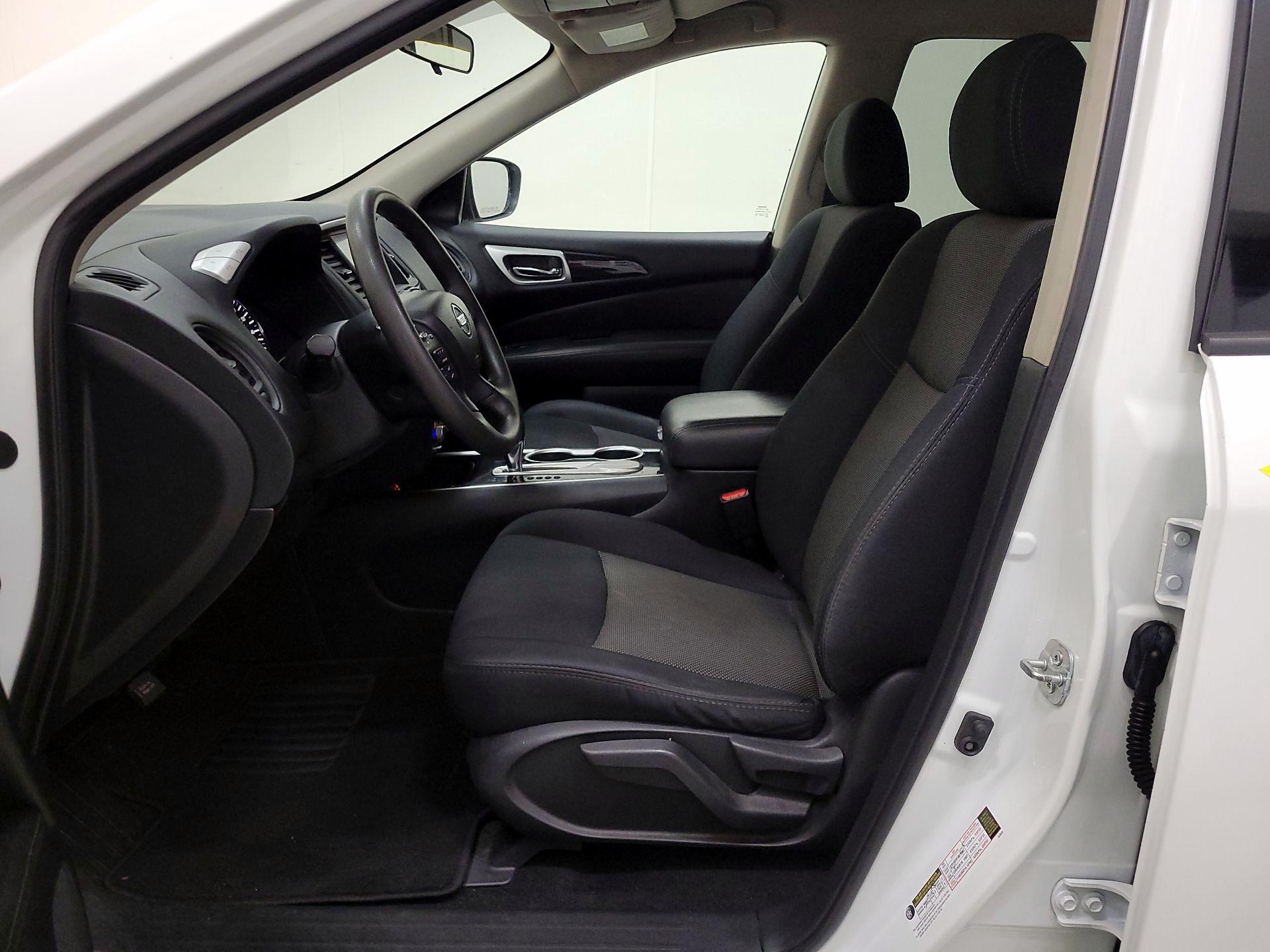 Thumbnail: 2019 Nissan Pathfinder - 11