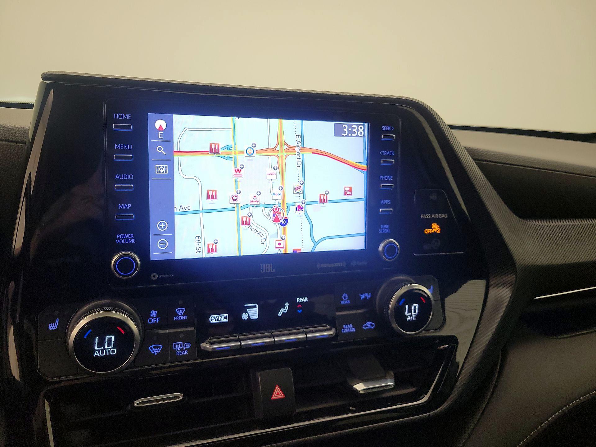 Thumbnail: 2021 Toyota Highlander - 14