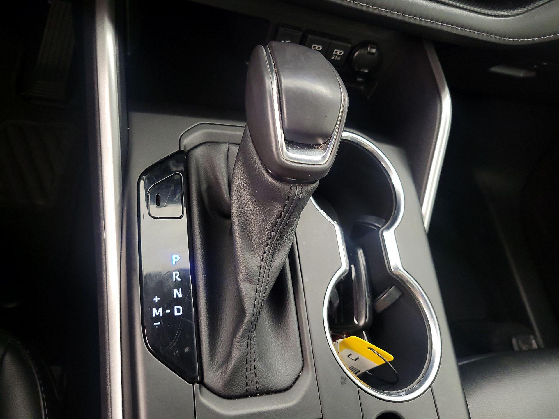 Thumbnail: 2021 Toyota Highlander - 18