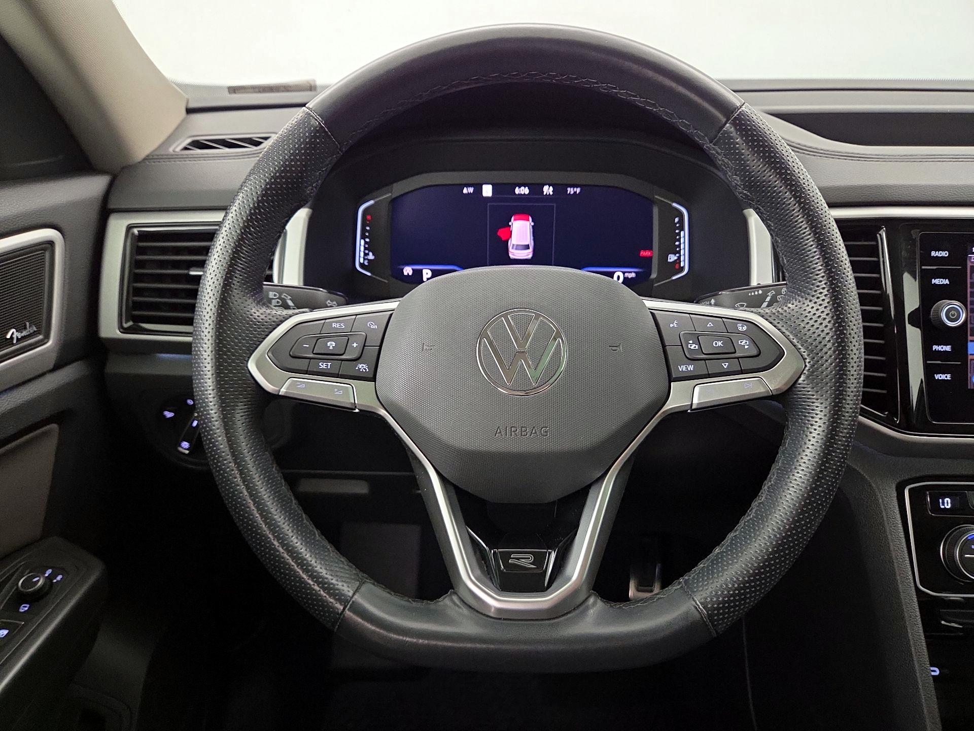 Thumbnail: 2022 Volkswagen Atlas - 10