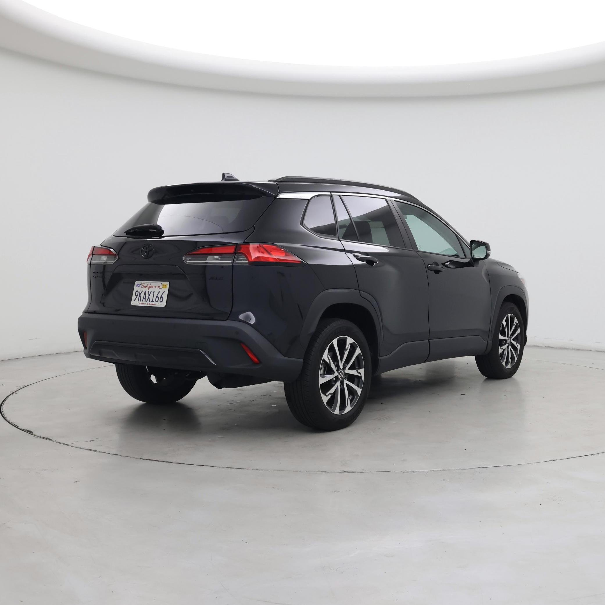 Thumbnail: 2020 Toyota RAV4 - 8