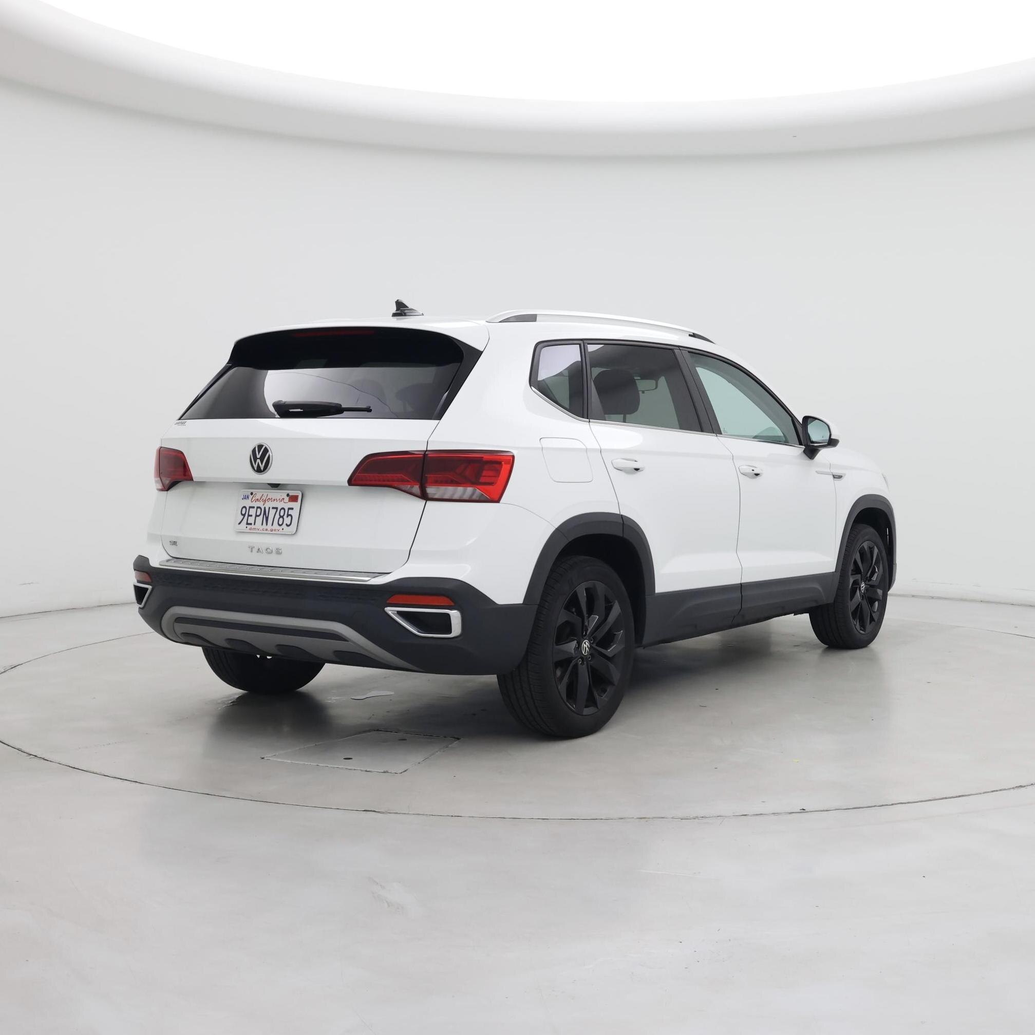 Thumbnail: 2023 Volkswagen Taos - 8