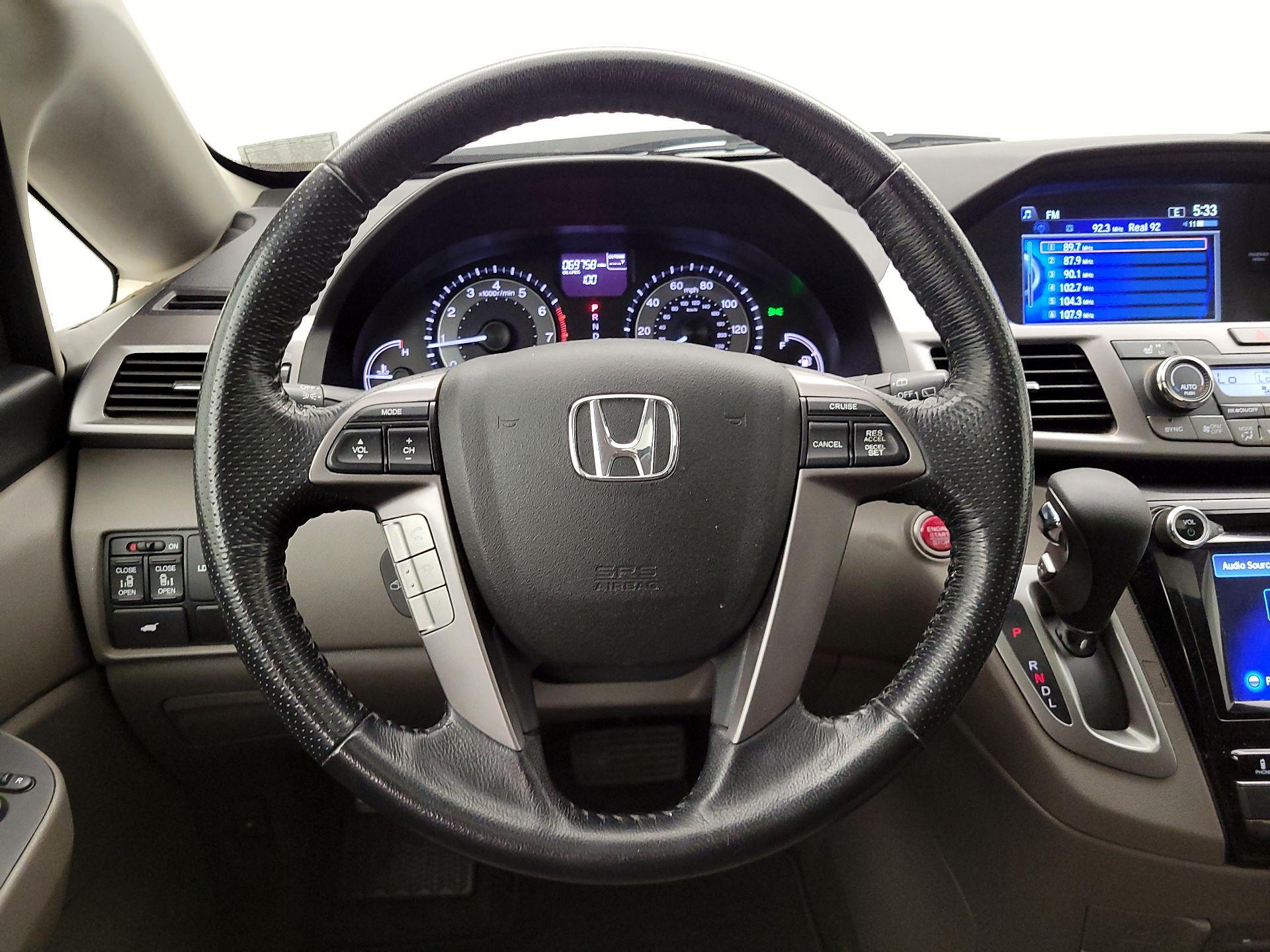 Thumbnail: 2016 Honda Odyssey - 10