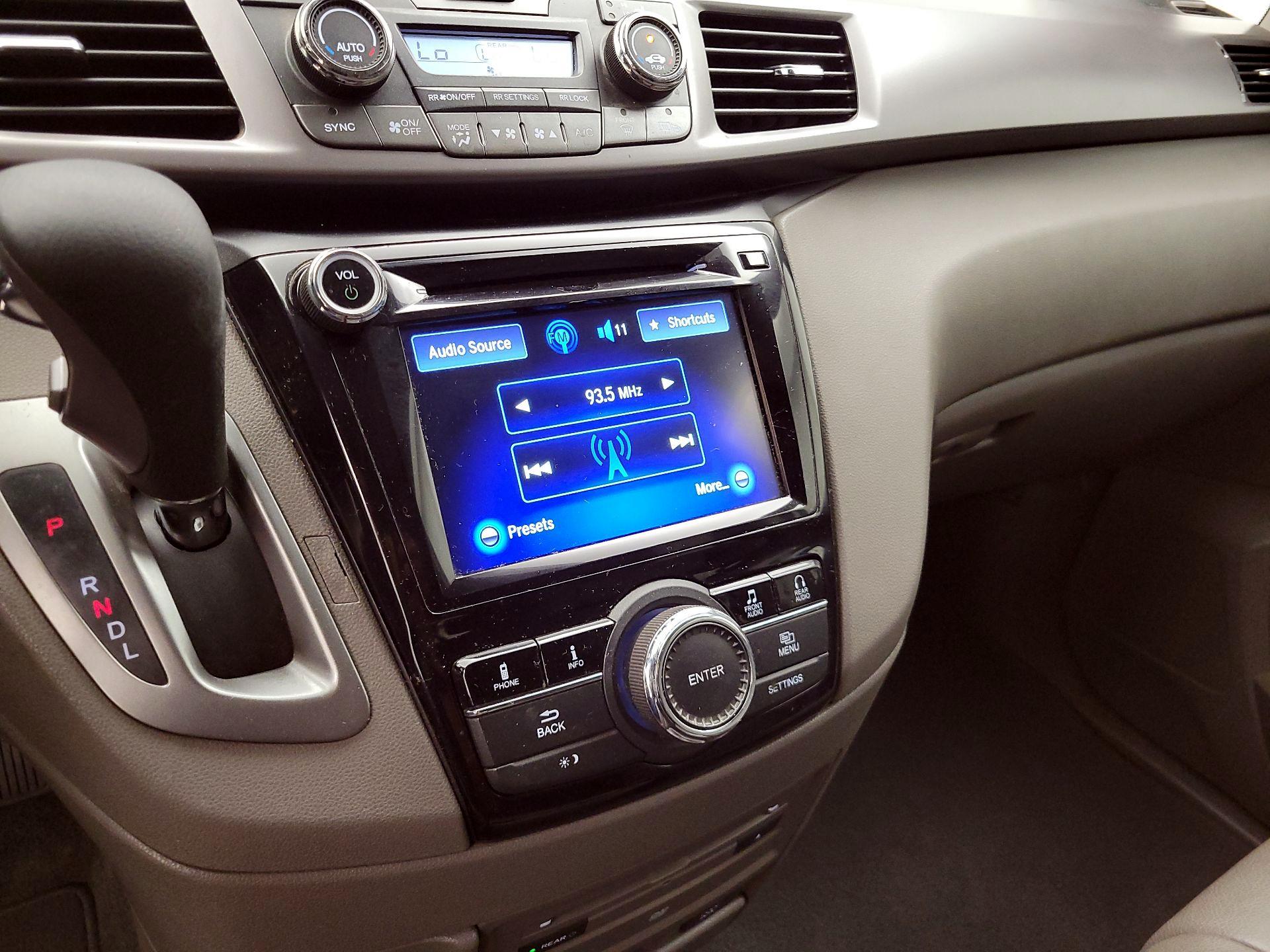 Thumbnail: 2016 Honda Odyssey - 15