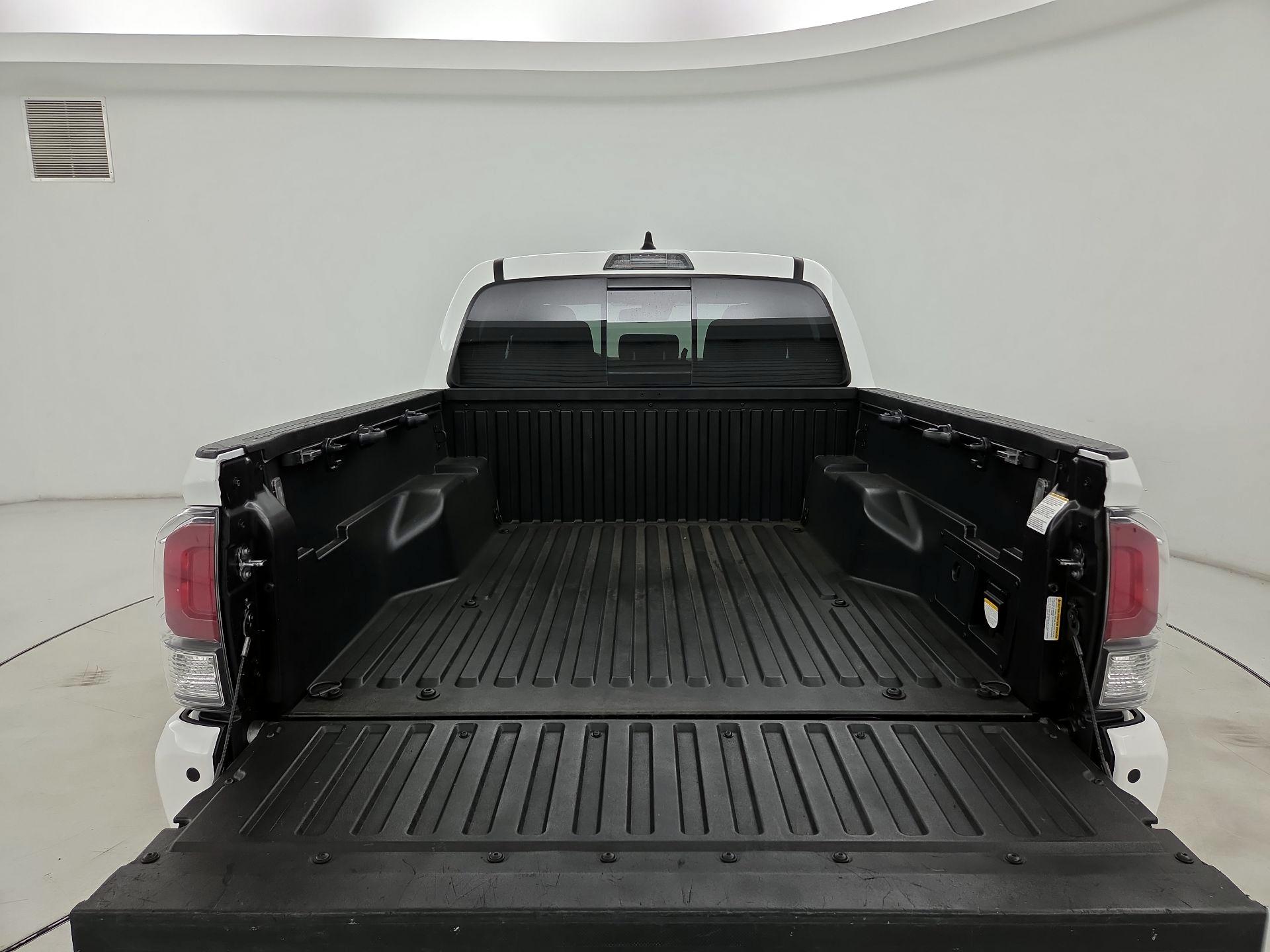 Thumbnail: 2023 Toyota Tacoma - 20