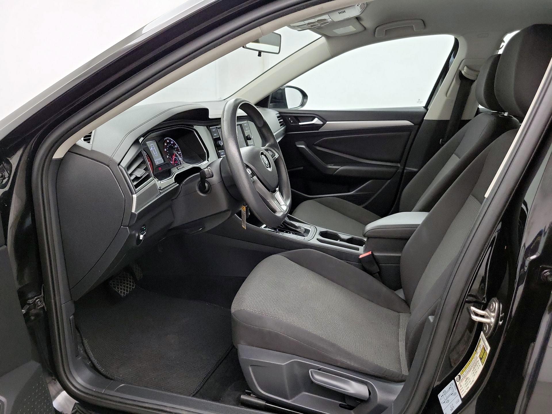 Thumbnail: 2021 Volkswagen Jetta - 11