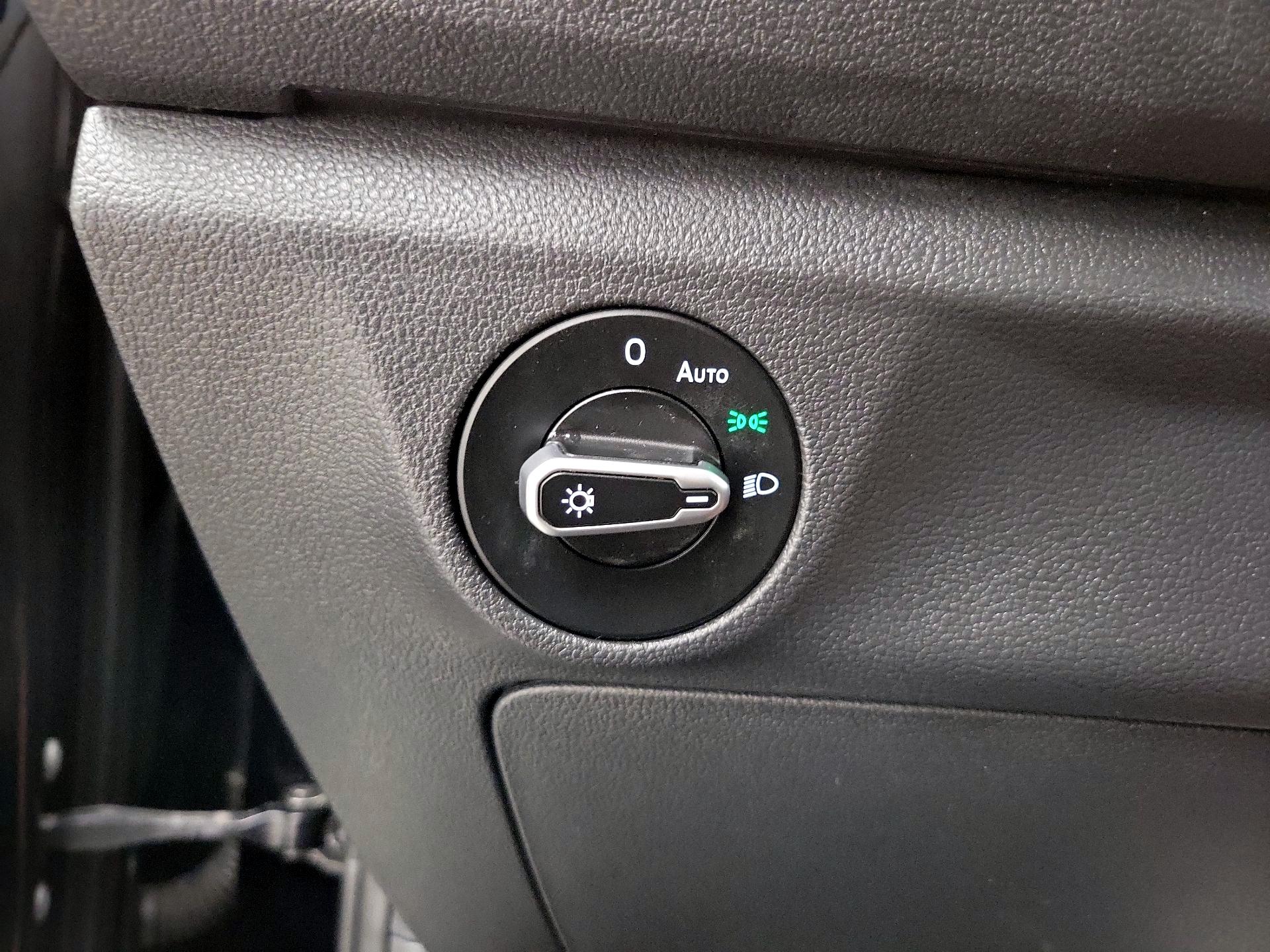 Thumbnail: 2021 Volkswagen Jetta - 13