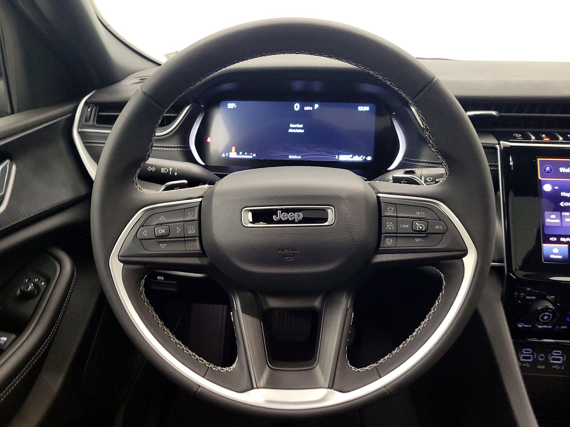 Thumbnail: 2025 Jeep Grand Cherokee - 10