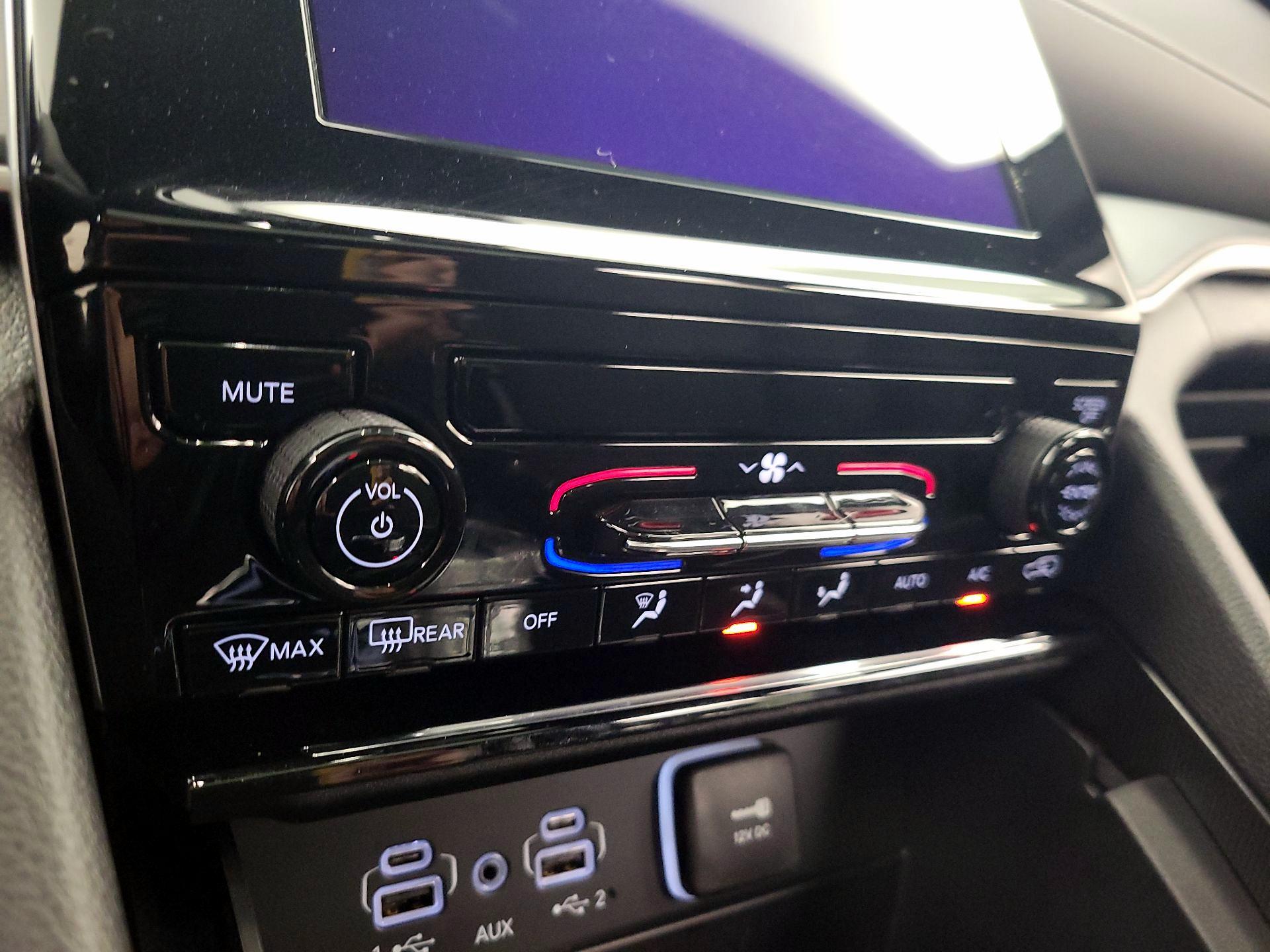 Thumbnail: 2025 Jeep Grand Cherokee - 16