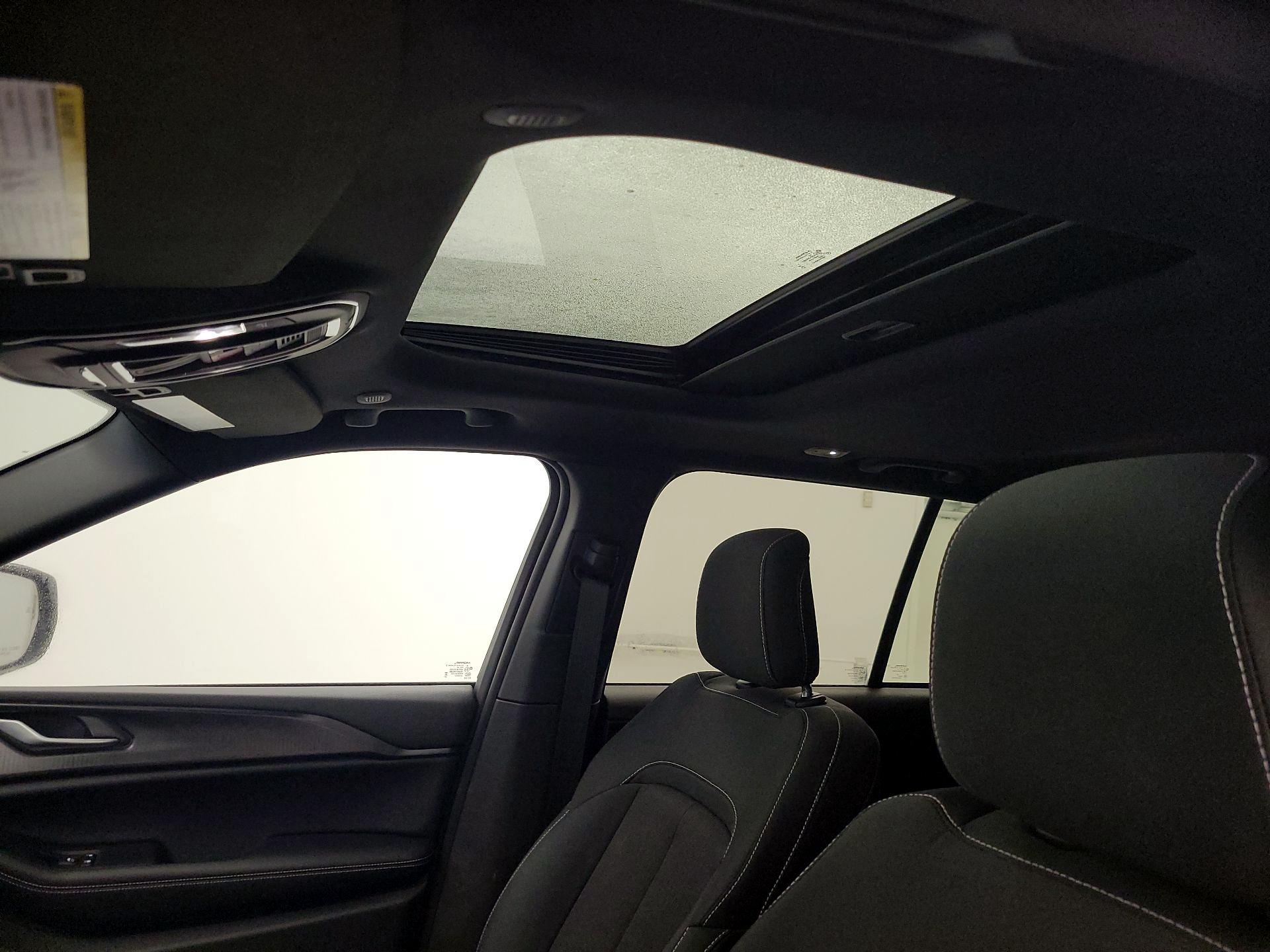 Thumbnail: 2025 Jeep Grand Cherokee - 19