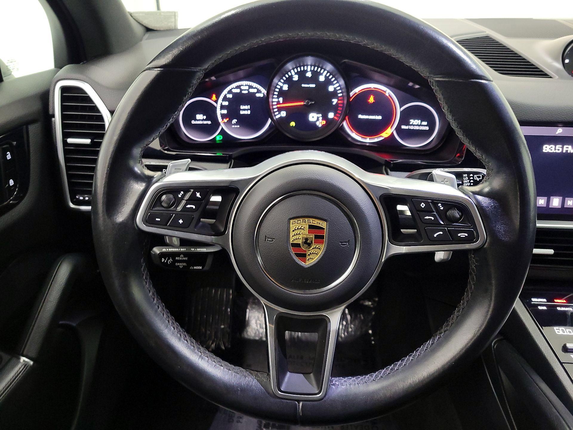 Thumbnail: 2021 Porsche Cayenne - 10