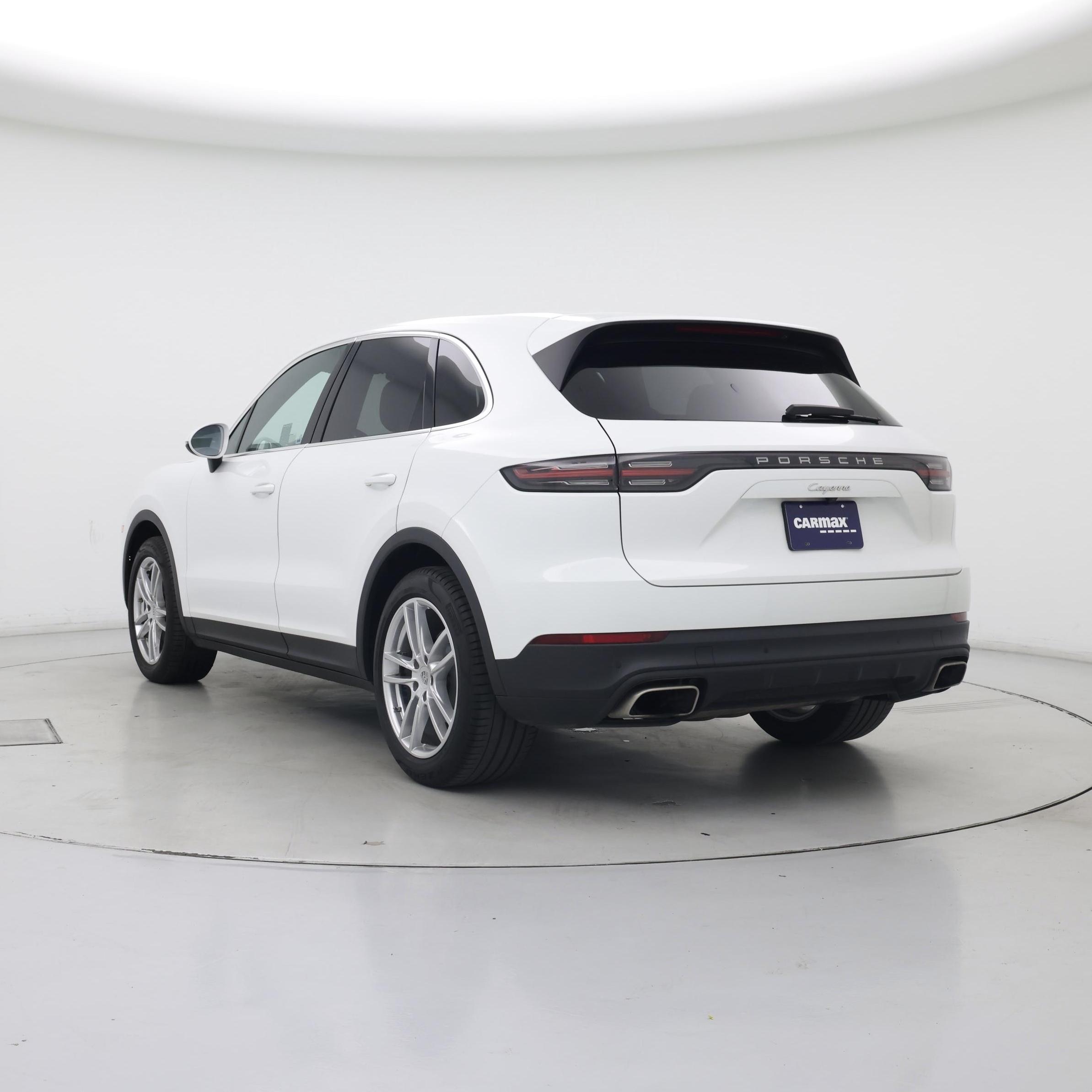 Thumbnail: 2021 Porsche Cayenne - 2