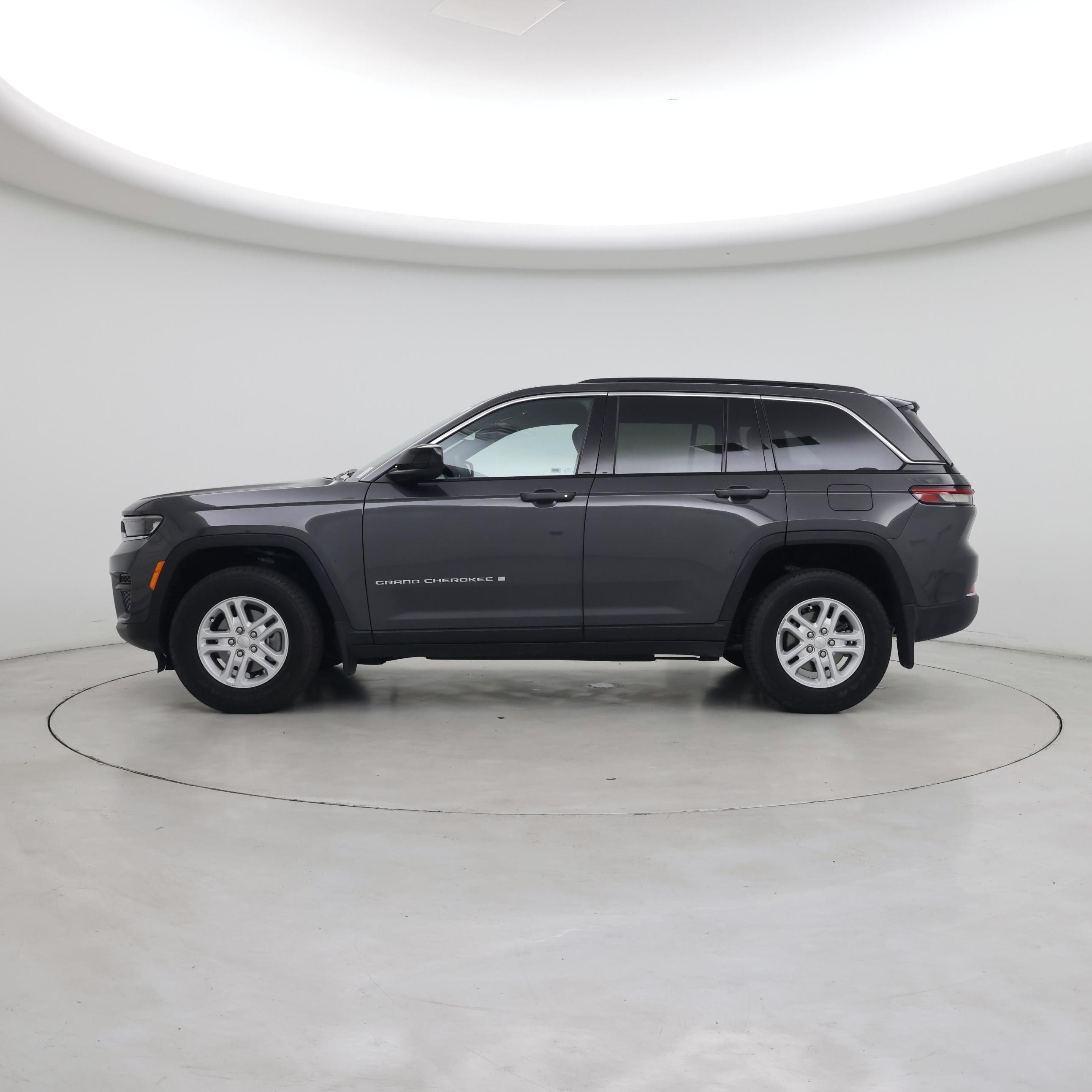 Thumbnail: 2025 Jeep Grand Cherokee - 3