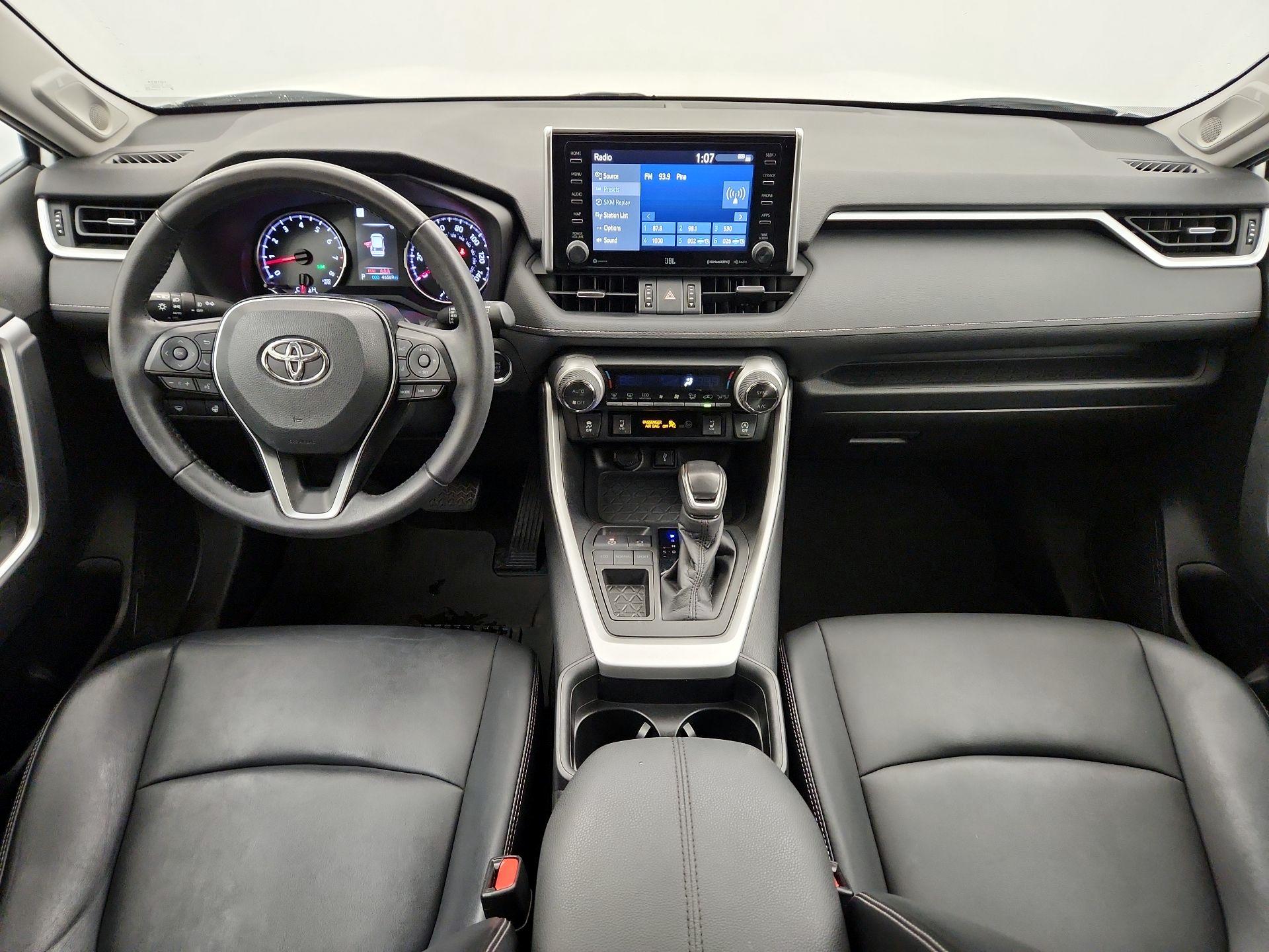 Thumbnail: 2021 Toyota RAV4 - 9