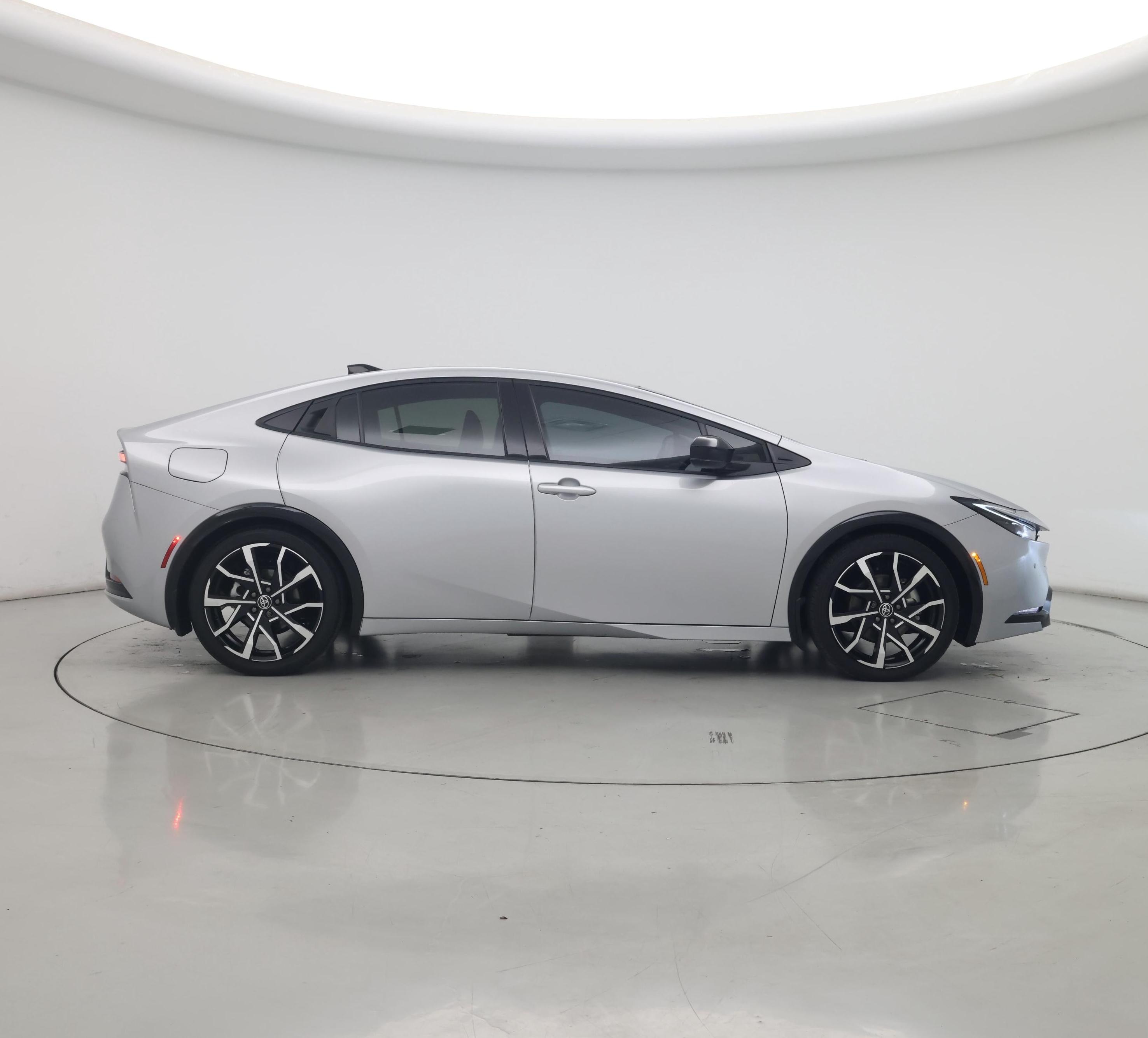 Thumbnail: 2023 Toyota Prius Prime - 7